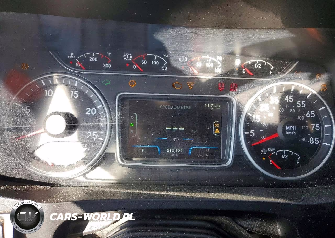 2019 International Lt625 Semi Truck VIN:3HSDZAPR1KN390108 - 8