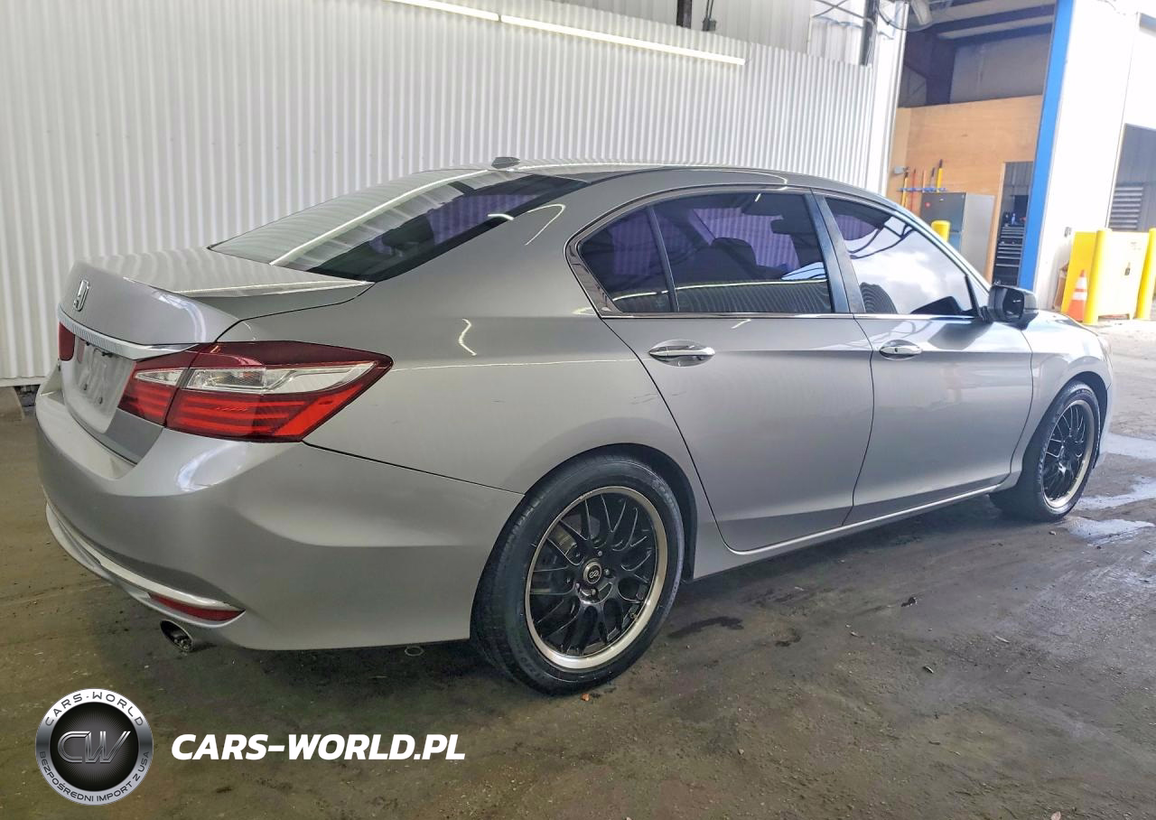 2017 Honda Accord Ex VIN:1HGCR2F76HA176495 - 3