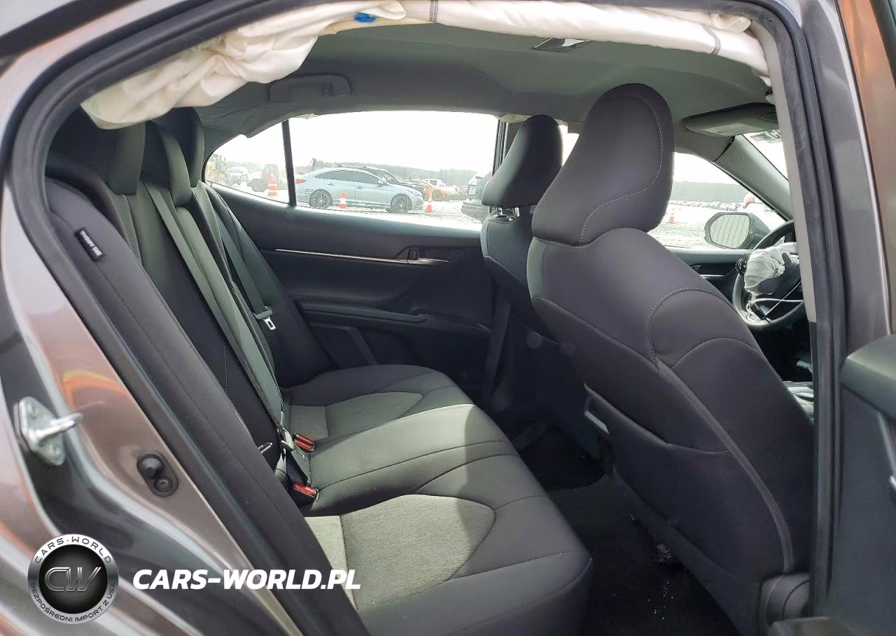 2021 Toyota Camry Le VIN:4T1C11AK5MU597964 - 10