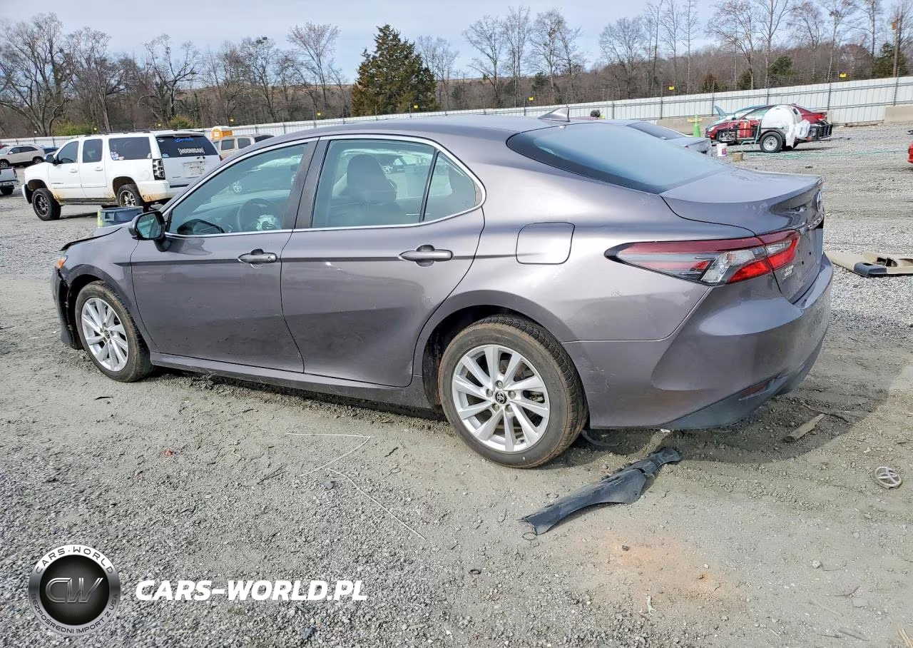 2021 Toyota Camry Le VIN:4T1C11AK5MU597964 - 2