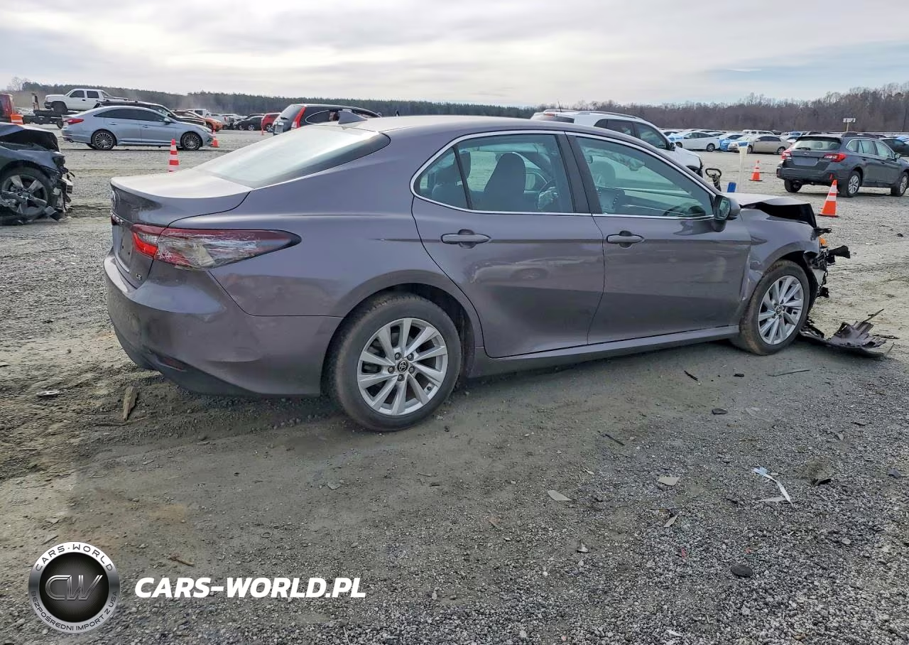 2021 Toyota Camry Le VIN:4T1C11AK5MU597964 - 3