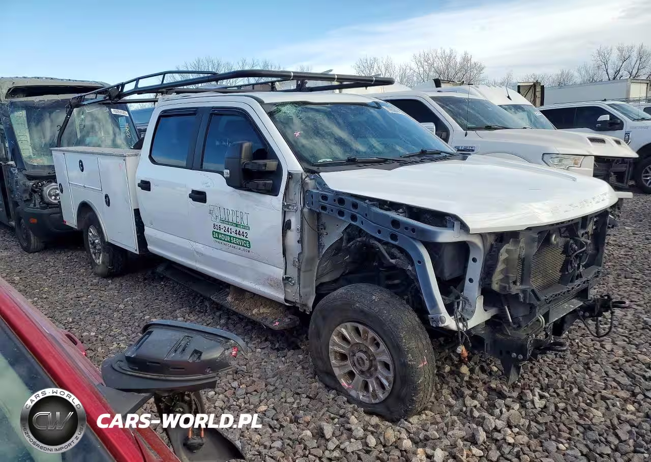 2022 Ford F250 Super - Utility - Service Truck VIN:1FT7W2B62NEE45800 - 4
