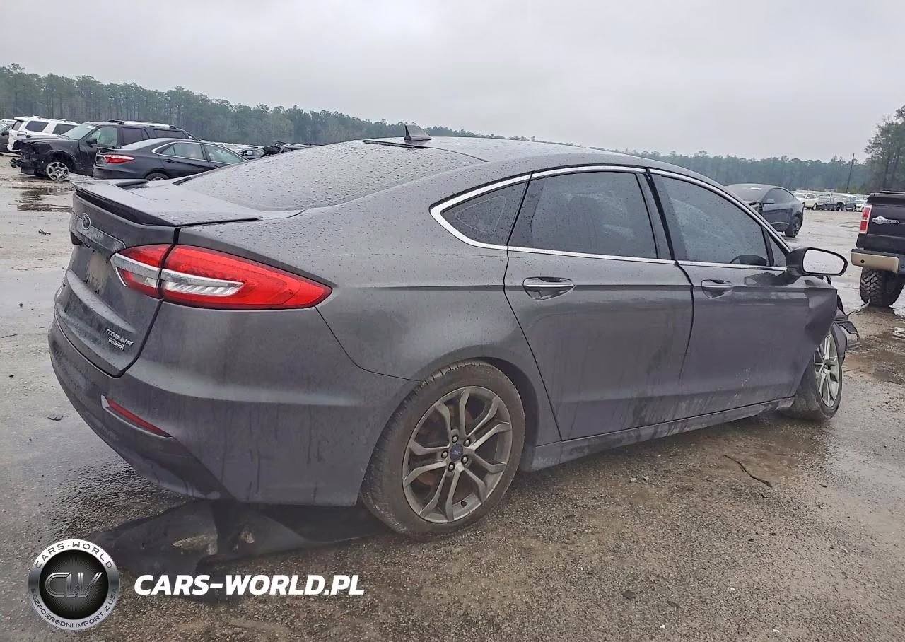 2020 Ford Fusion VIN:3FA6P0RUXLR140210 - 3