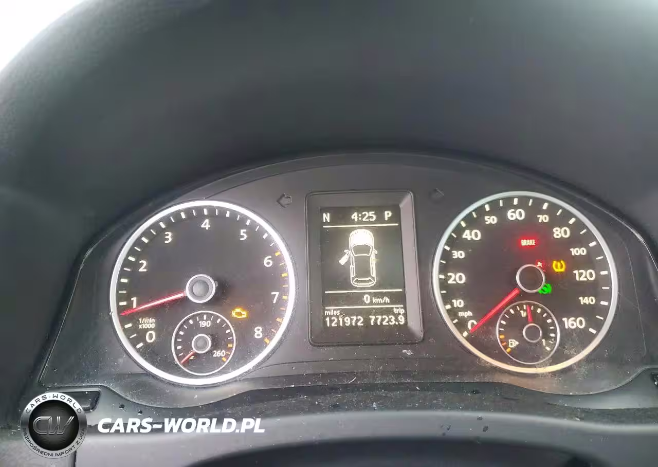 2011 Volkswagen Tiguan S VIN:WVGAV7AXXBW539831 - 9