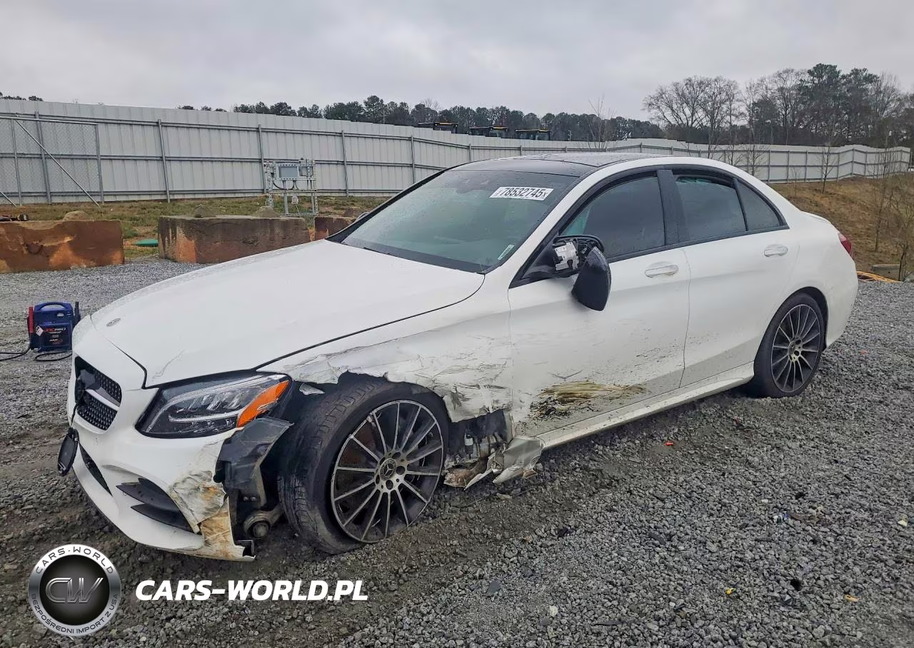 2020 Mercedes Benz C 300 – zdjęcie 1 z 12