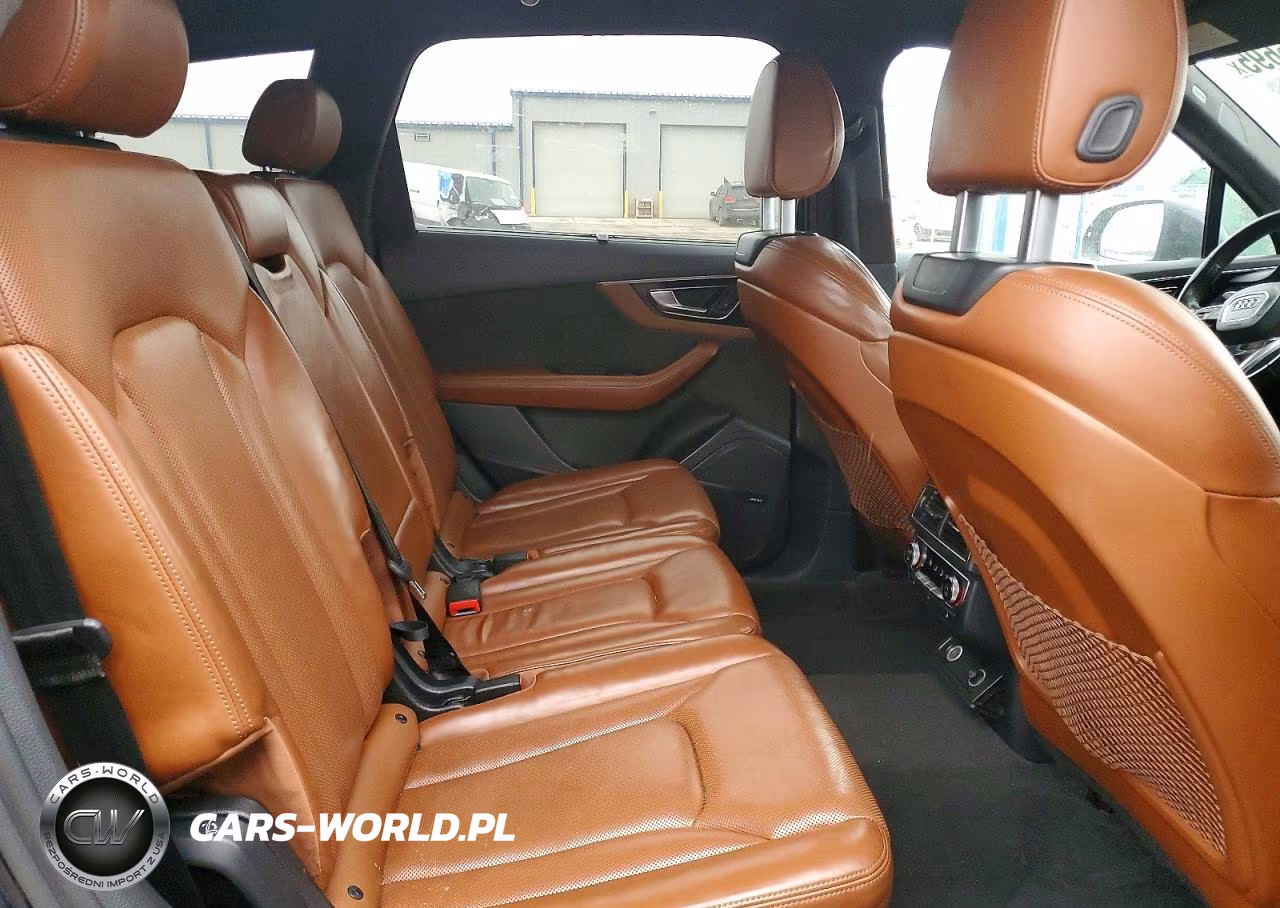 2017 Audi Q7 Prestige VIN:WA1VAAF75HD029182 - 11