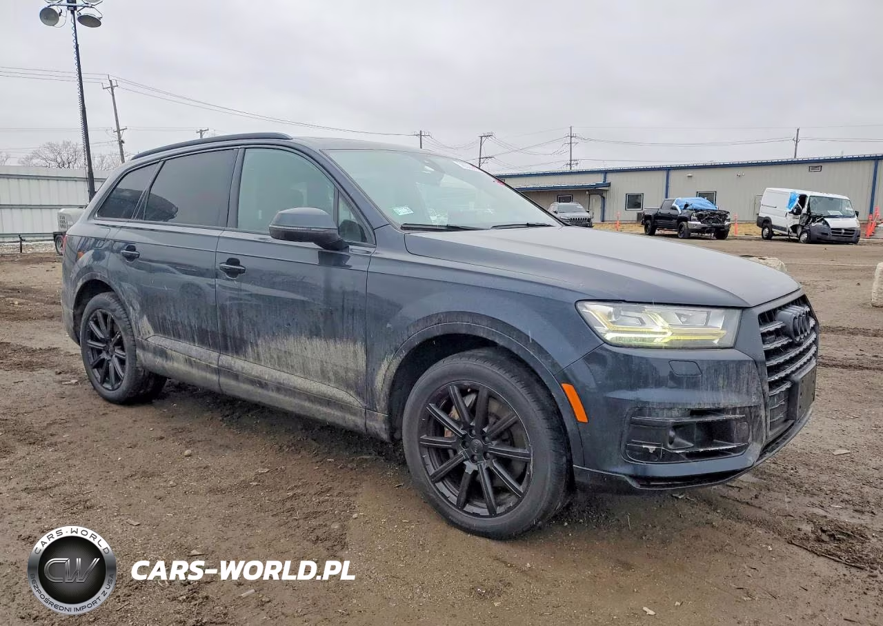 2017 Audi Q7 Prestige VIN:WA1VAAF75HD029182 - 4