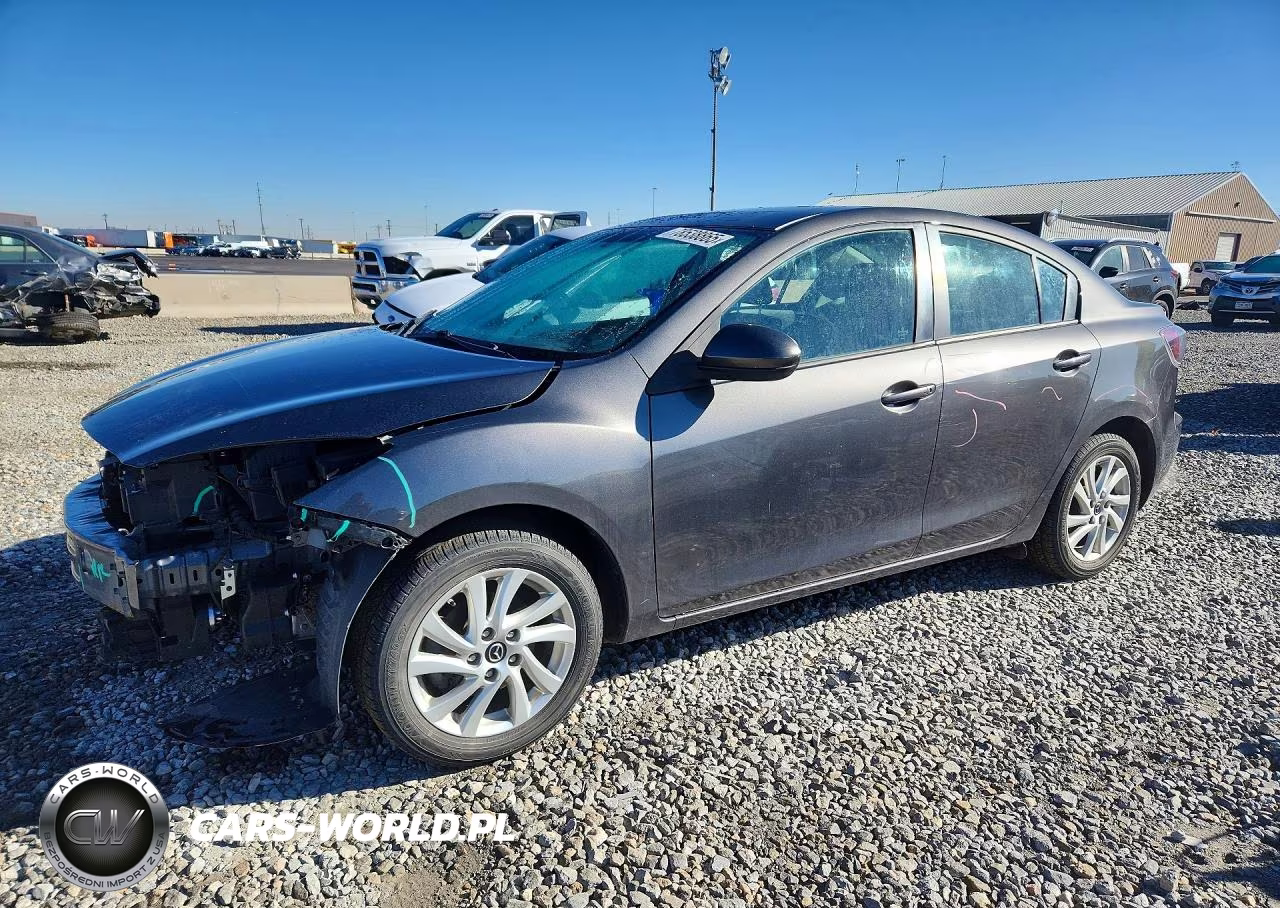 2013 Mazda 3 I