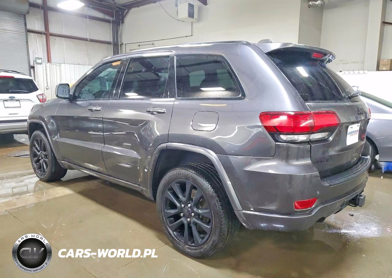 2019 Jeep Grand Cherokee Laredo VIN:1C4RJFAG2KC786761 - 2