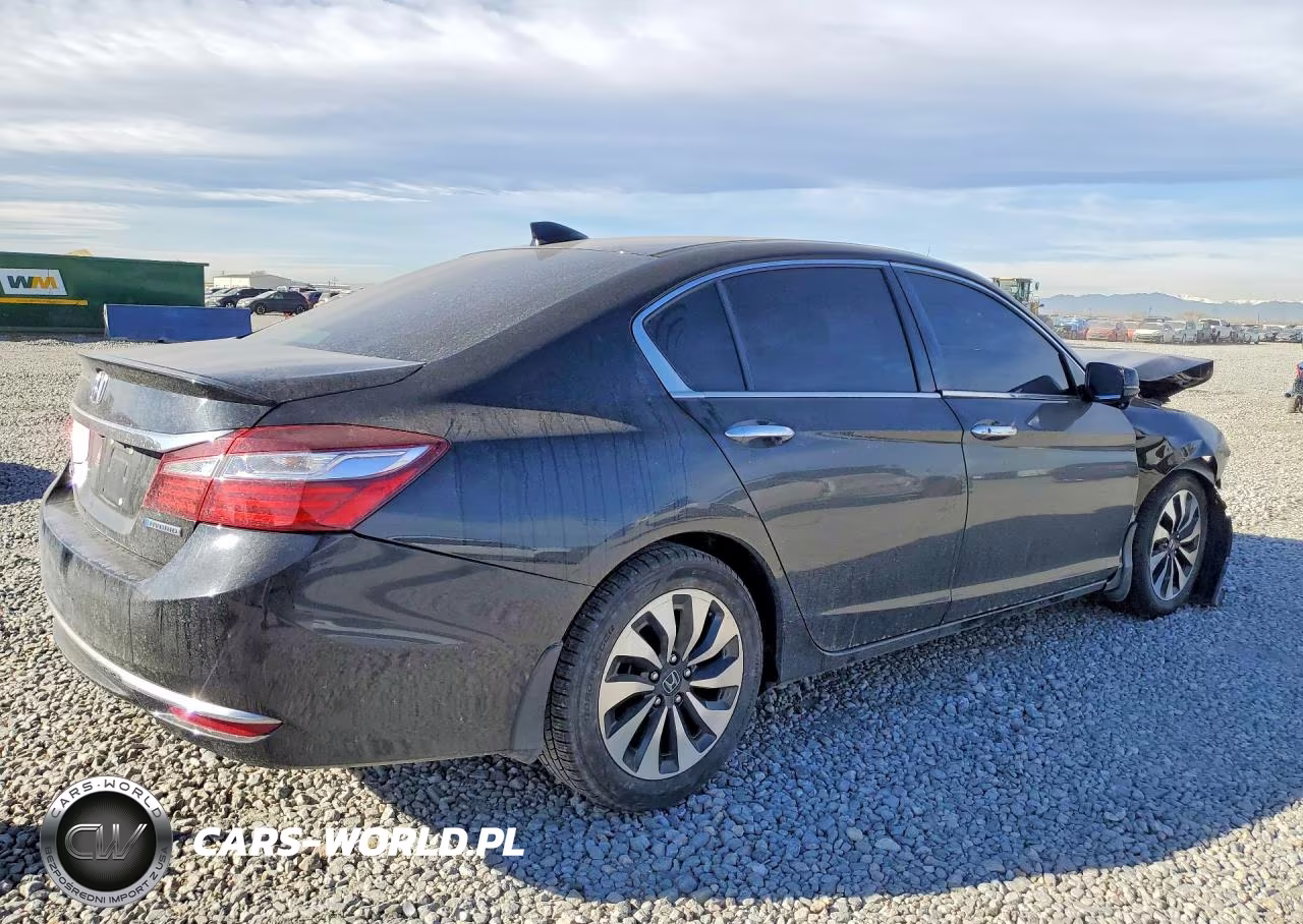 2017 Honda Accord Hybrid VIN:JHMCR6F37HC018382 - 3