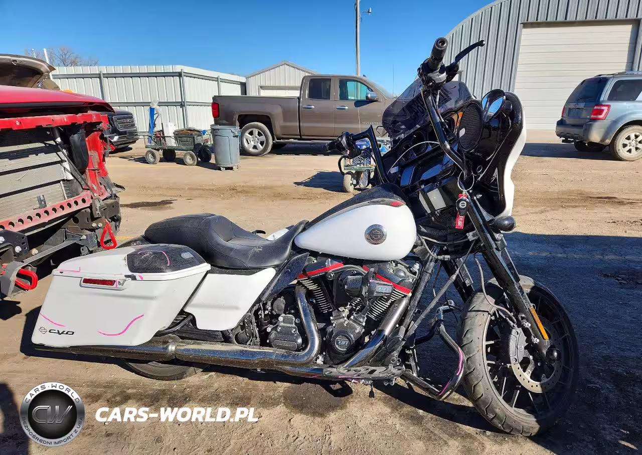 2021 Harley Davidson Flhxse