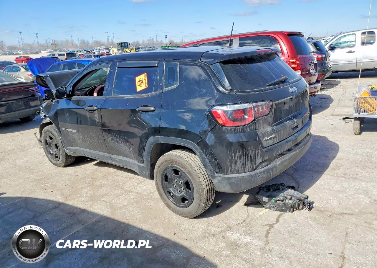 2018 Jeep Compass Sport VIN:3C4NJDAB1JT104317 - 2