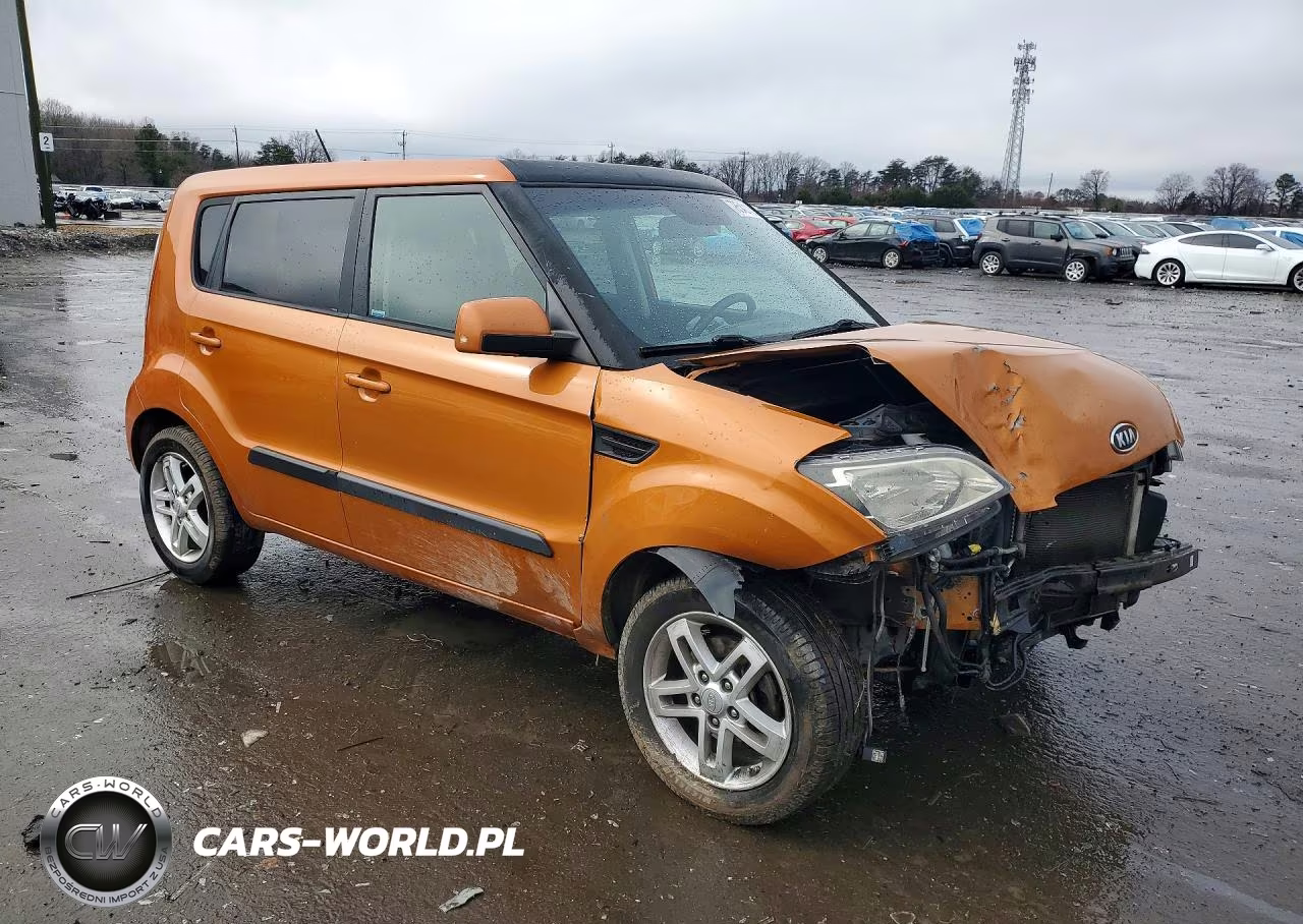 2011 Kia Soul + VIN:KNDJT2A28B7316957 - 4