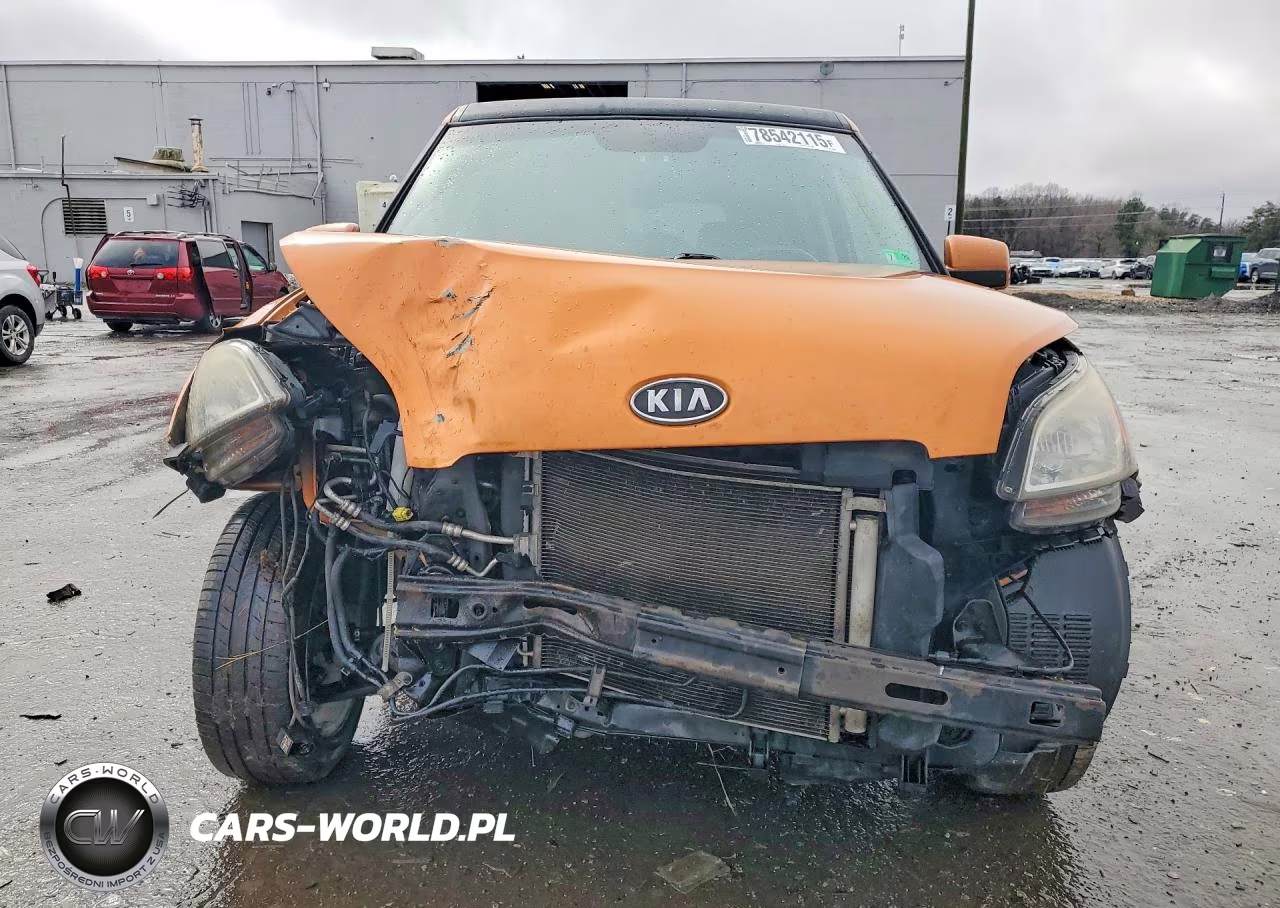2011 Kia Soul + VIN:KNDJT2A28B7316957 - 5