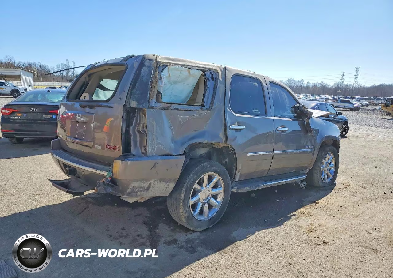 2014 GMC Yukon Denali VIN:1GKS1EEF2ER153969 - 3