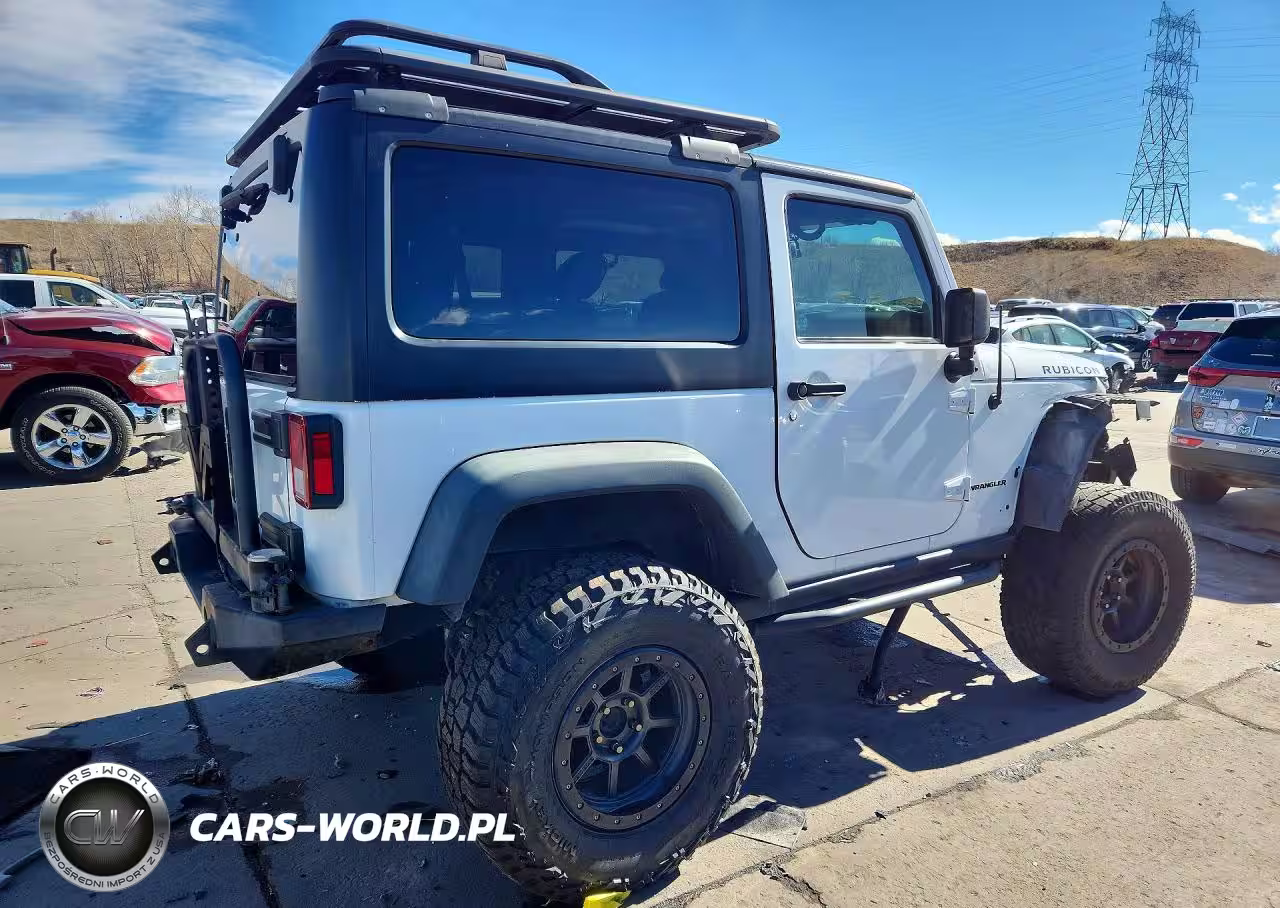 2013 Jeep Wrangler Rubicon VIN:1C4BJWCG6DL569313 - 3