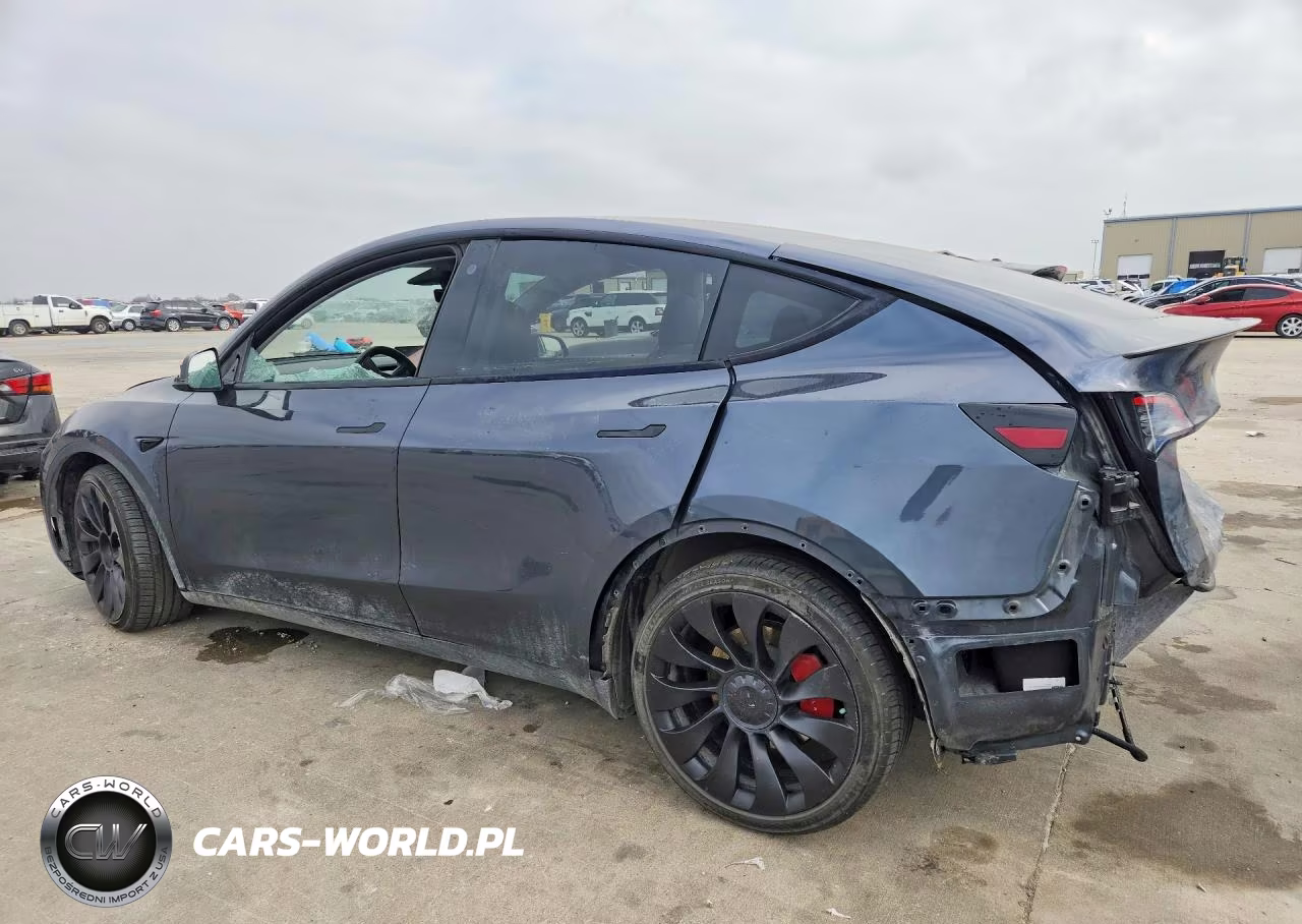 2022 Tesla Model Y VIN:7SAYGDEF3NF547925 - 2