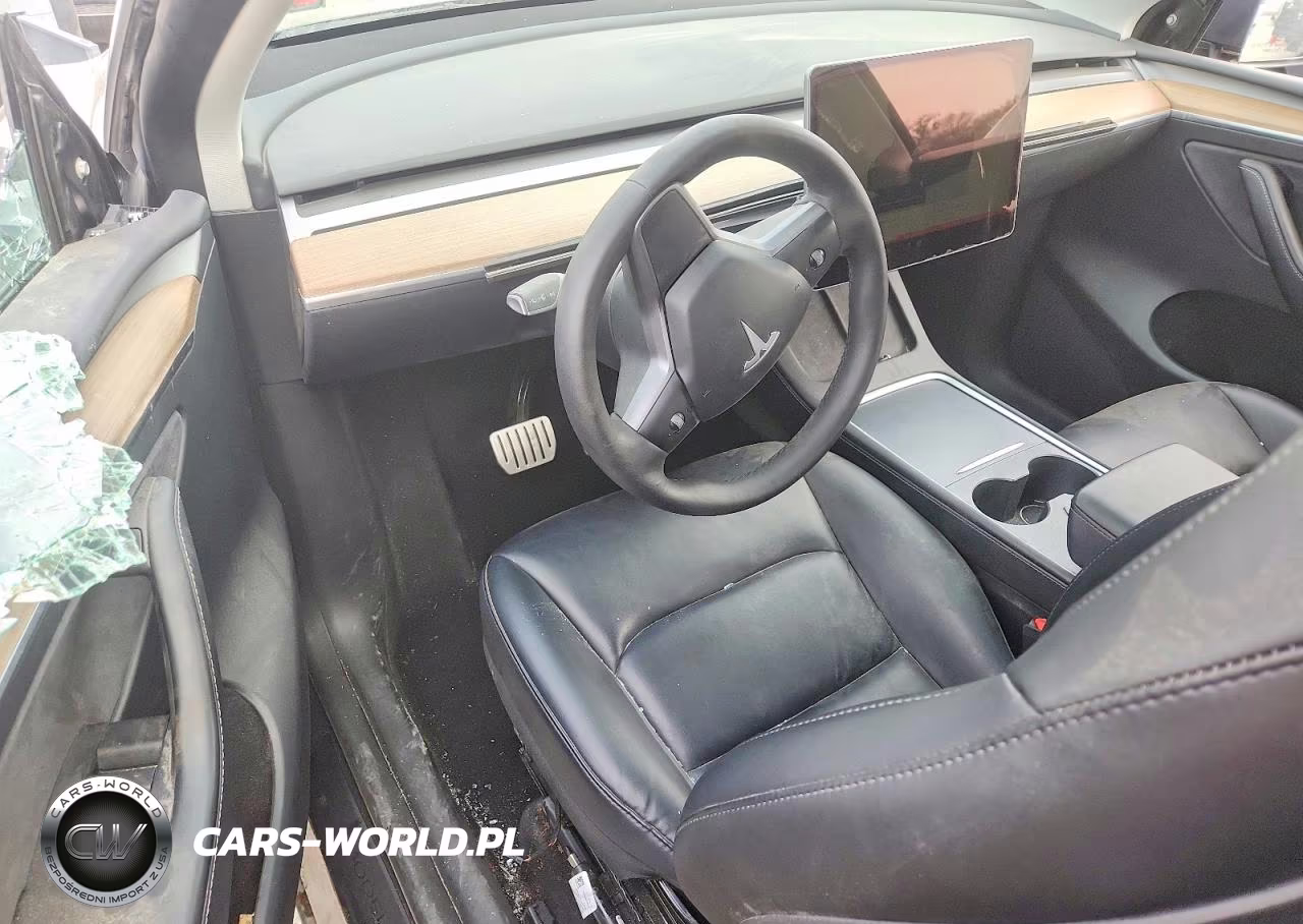 2022 Tesla Model Y VIN:7SAYGDEF3NF547925 - 8