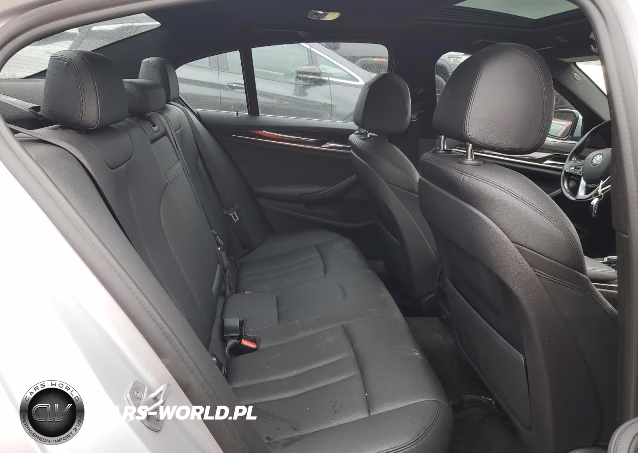 2019 BMW 530 Xi VIN:WBAJA7C5XKG910084 - 10