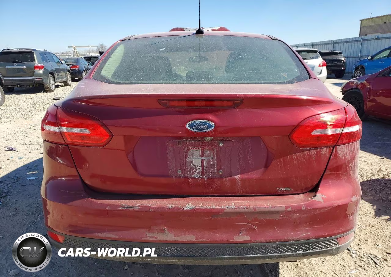 2017 Ford Focus Se VIN:1FADP3FE6HL301843 - 6