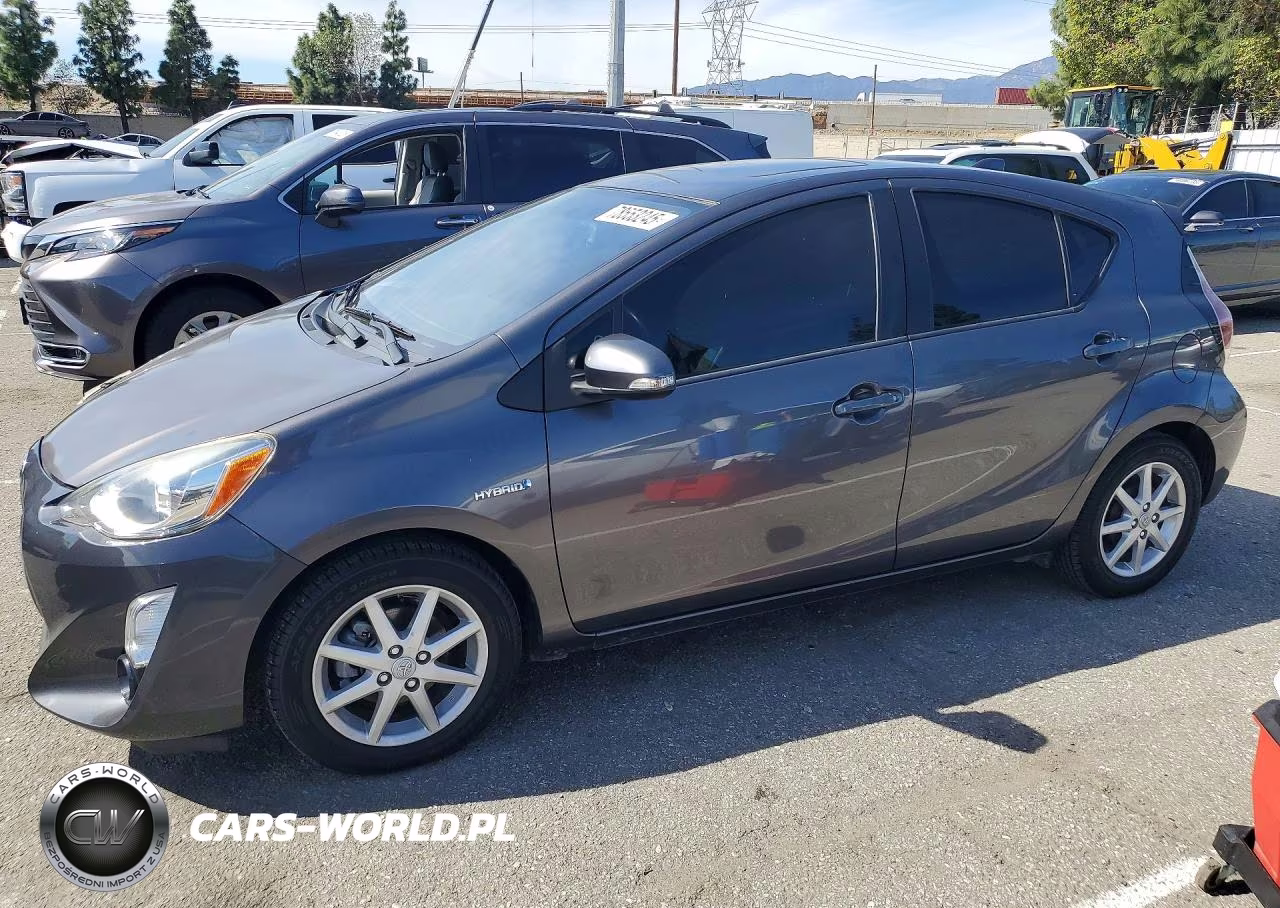 2015 Toyota Prius C Four