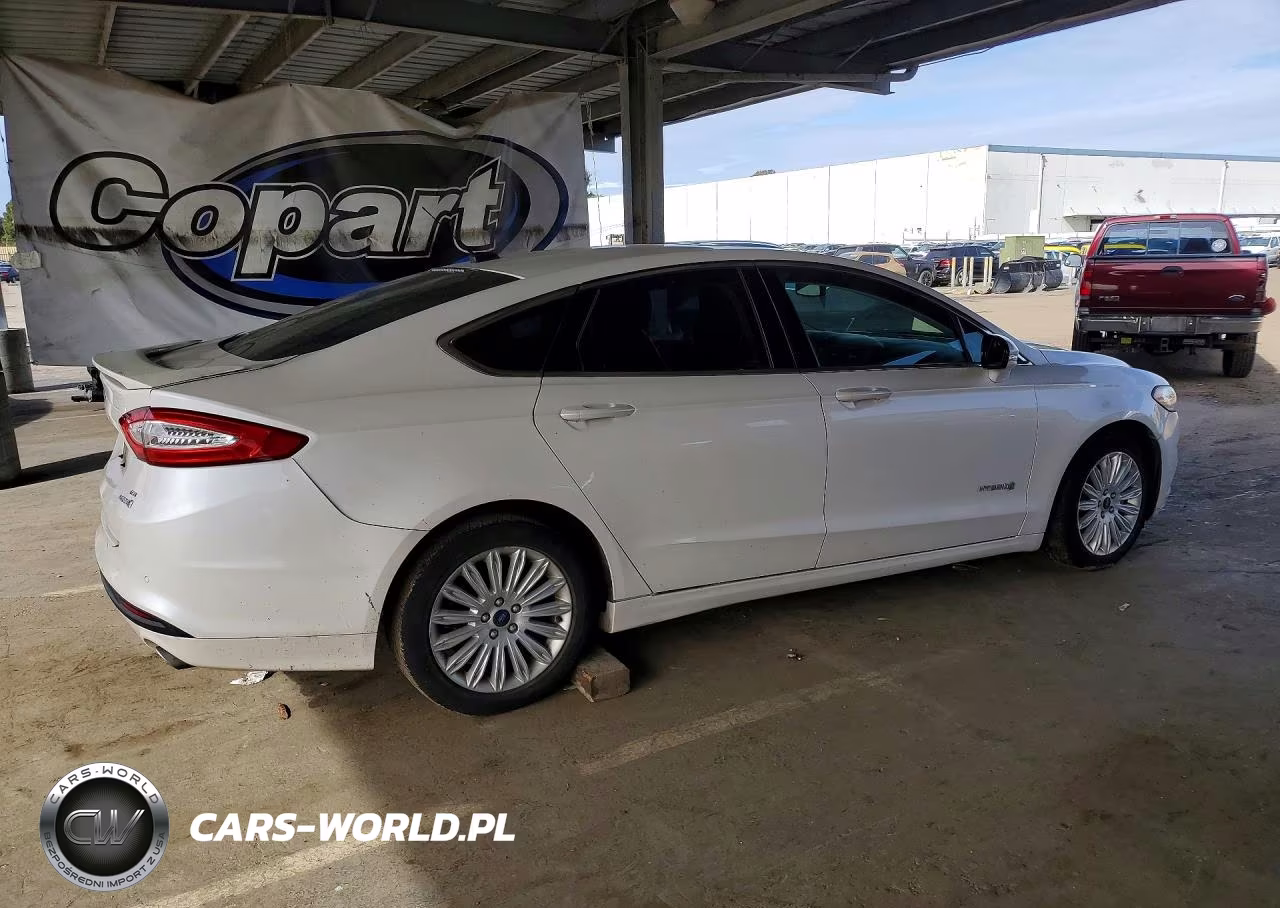 2015 Ford Fusion Se Hybrid VIN:3FA6P0LU5FR253575 - 3