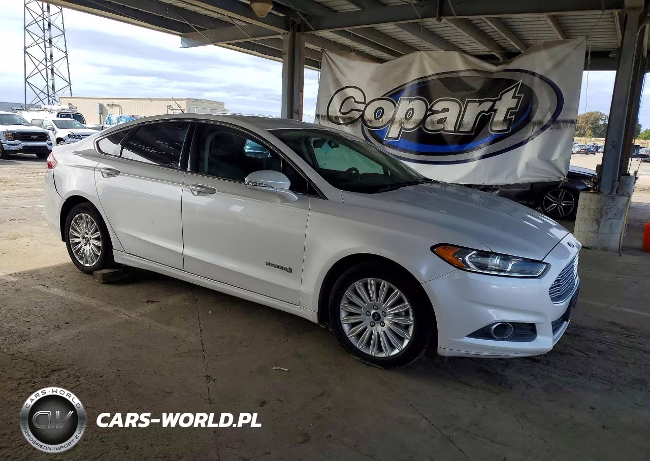 2015 Ford Fusion Se Hybrid VIN:3FA6P0LU5FR253575 - 4
