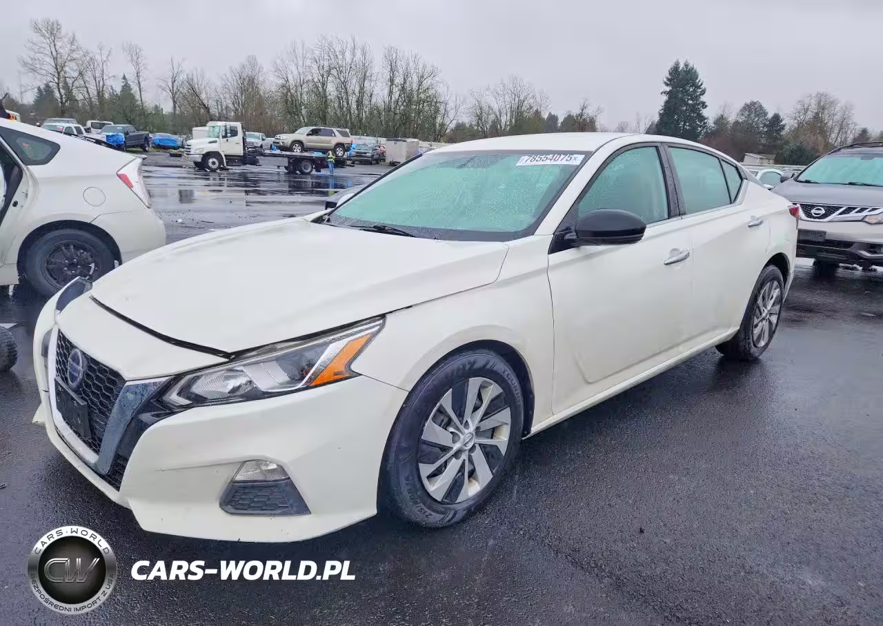 2020 Niss Altima S