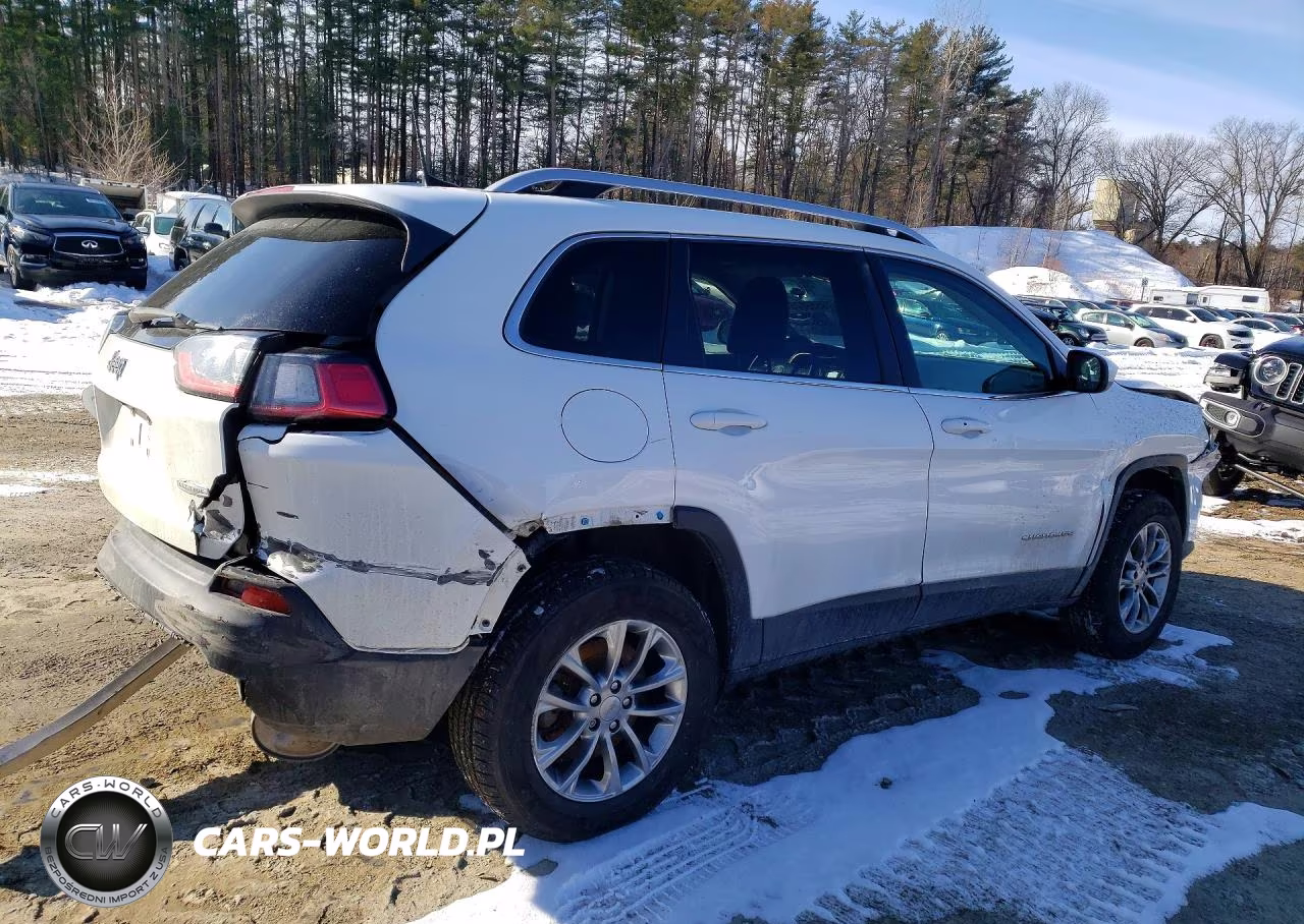 2019 Jeep Cherokee Latitude Plus VIN:1C4PJMLB7KD191430 - 3
