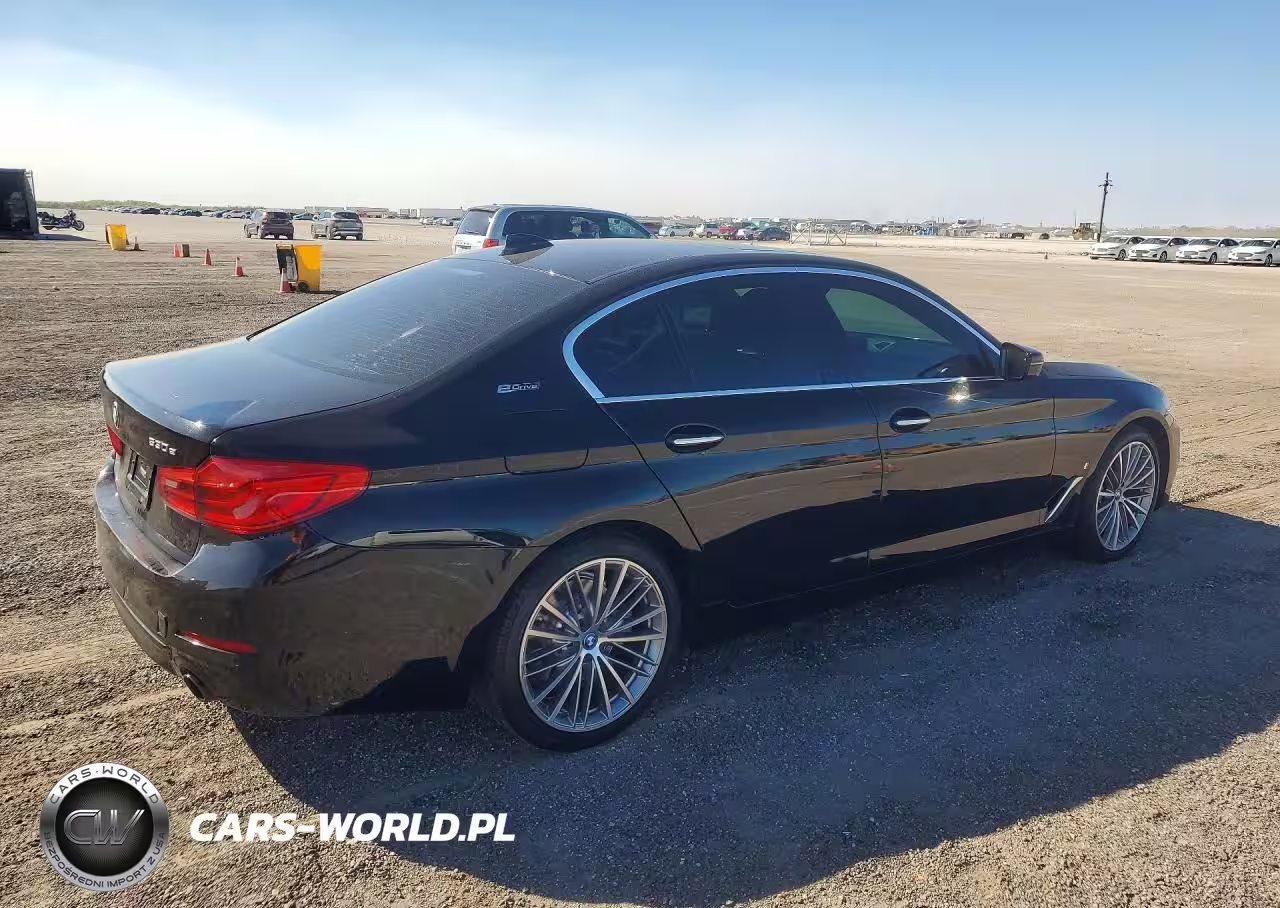 2018 BMW 530E VIN:WBAJA9C50JB252492 - 3