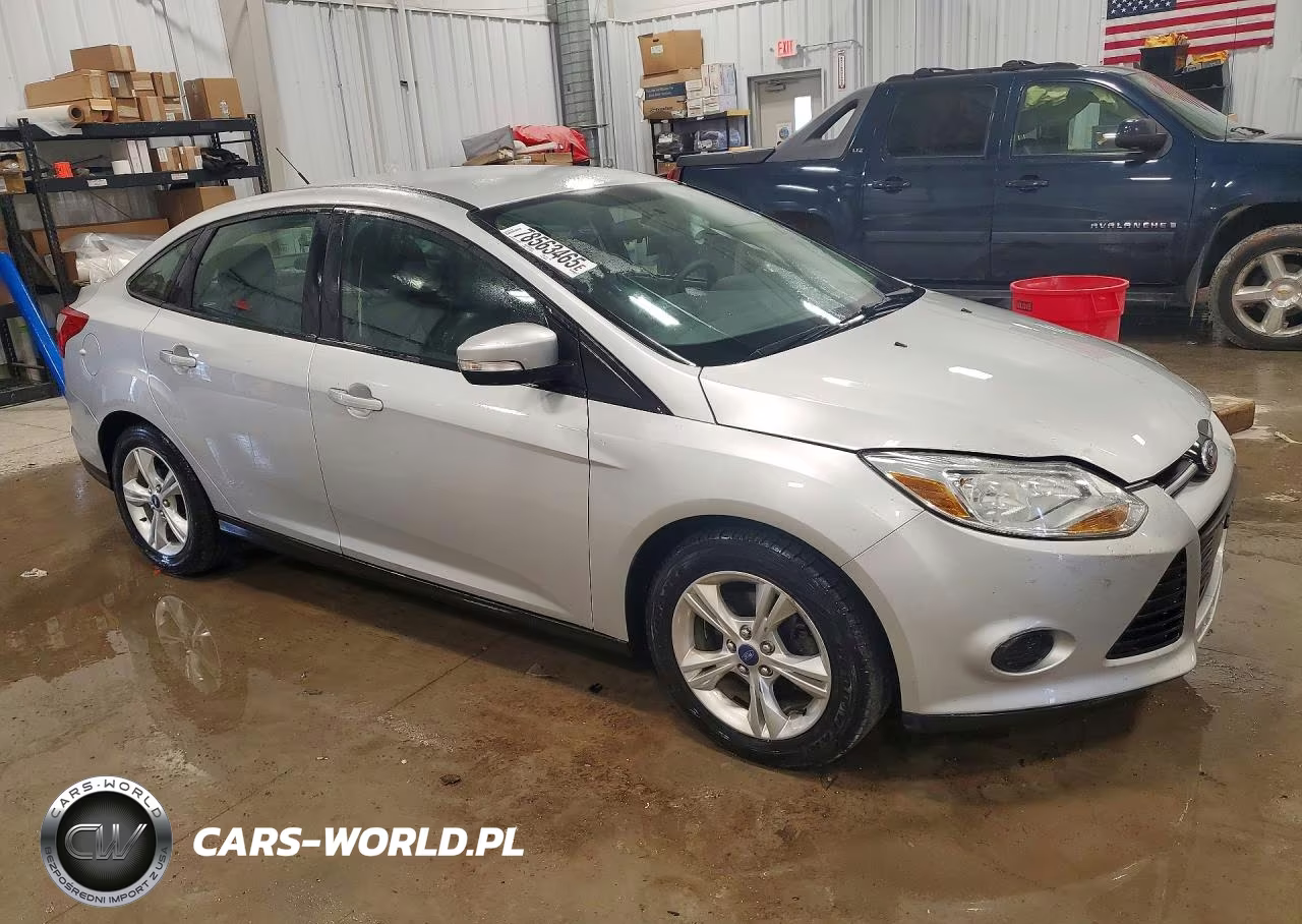 2013 Ford Focus Se VIN:1FADP3F26DL260825 - 4