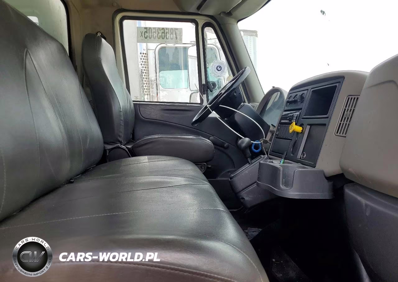 2017 International 4300 Box Truck VIN:1HTMMMML3HH168152 - 5