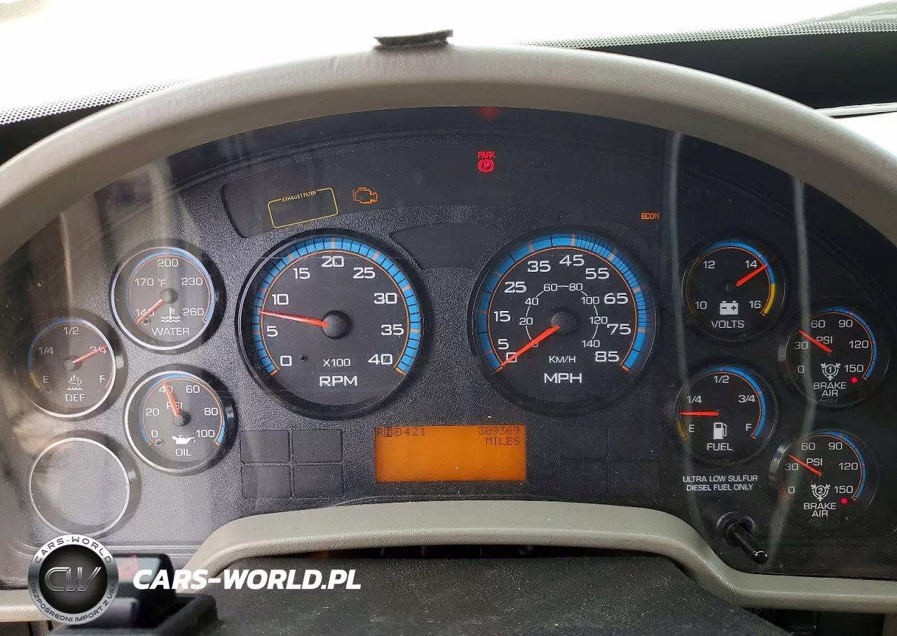 2017 International 4300 Box Truck VIN:1HTMMMML3HH168152 - 8