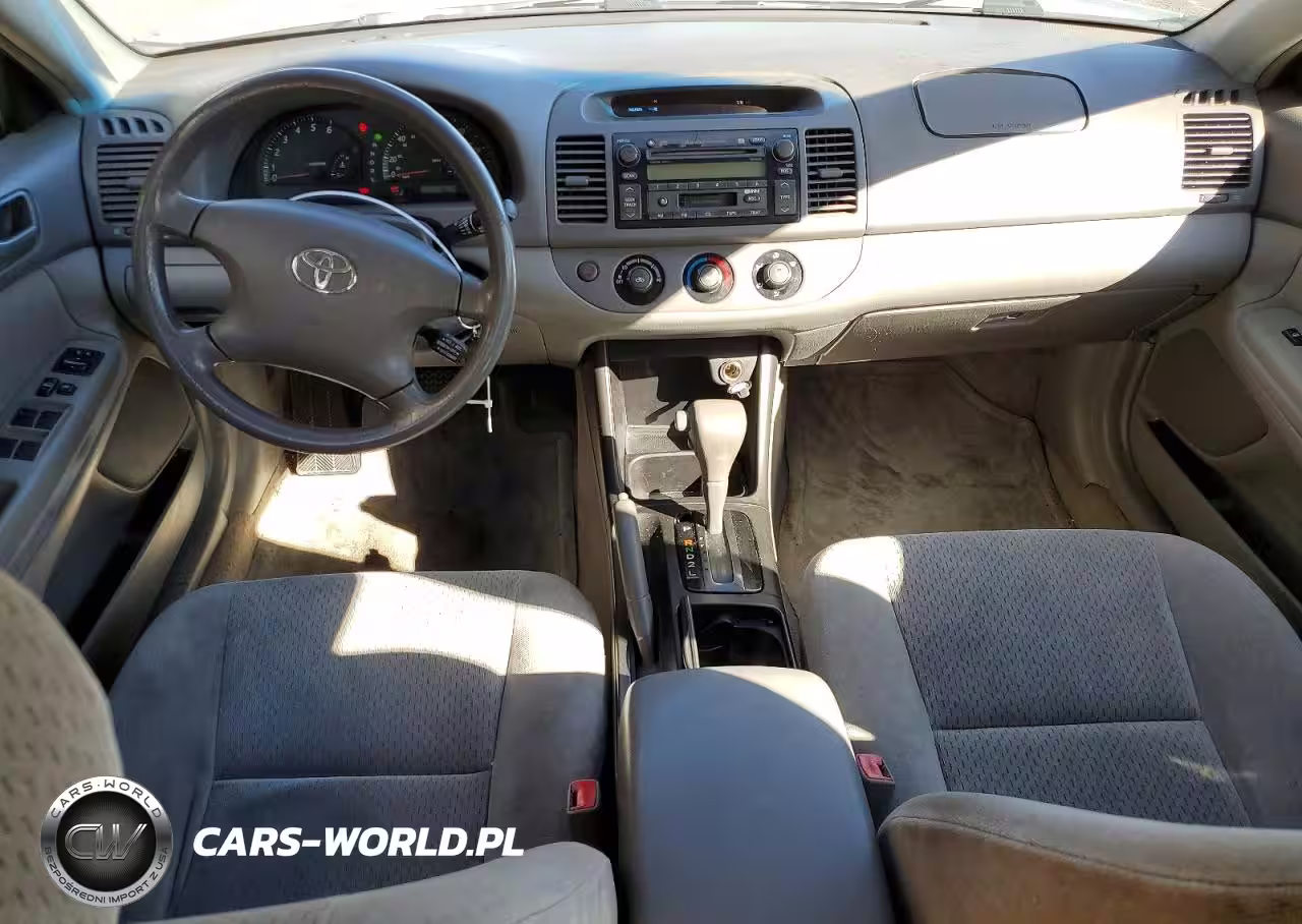 2002 Toyota Camry Le VIN:4T1BE32KX2U087388 - 8