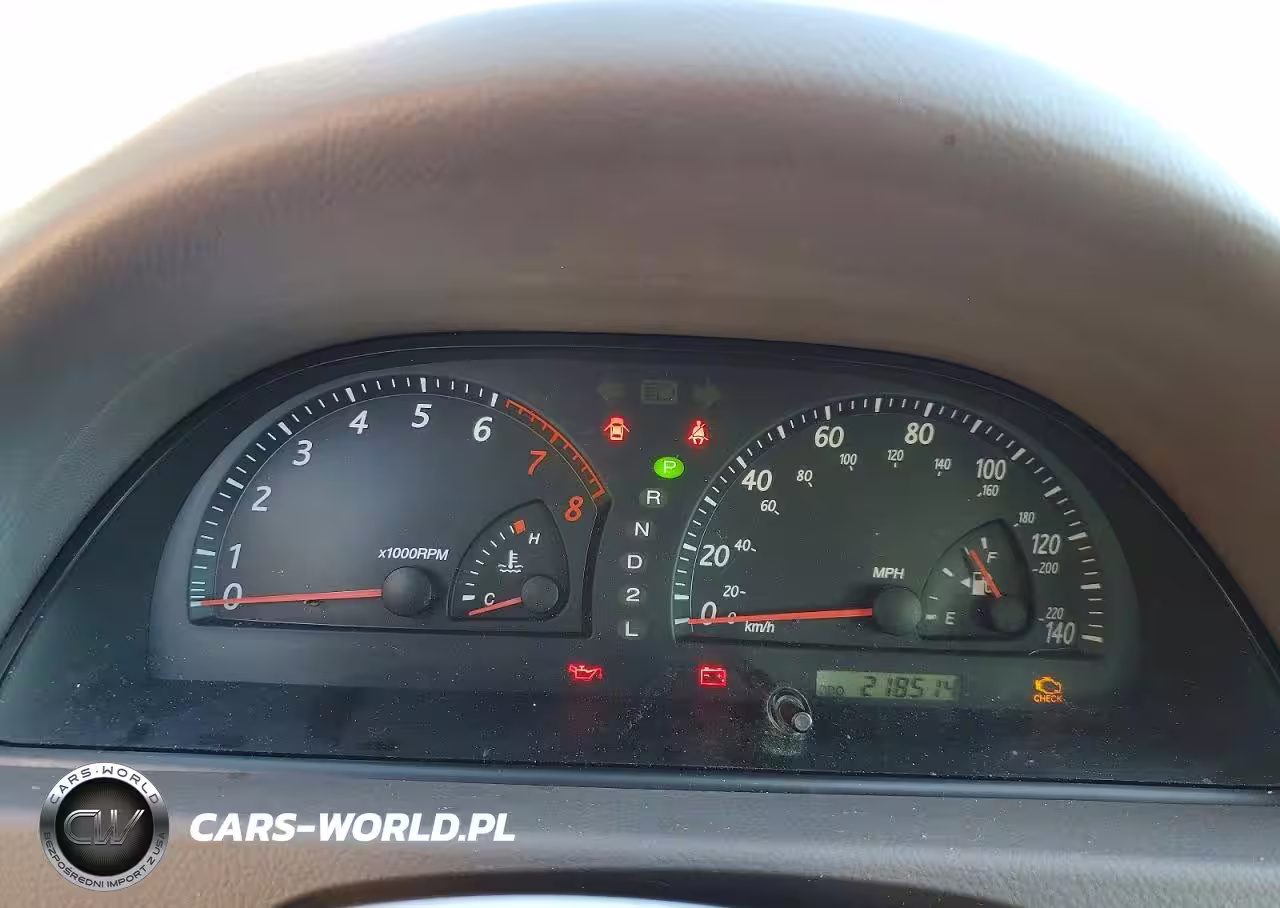 2002 Toyota Camry Le VIN:4T1BE32KX2U087388 - 9