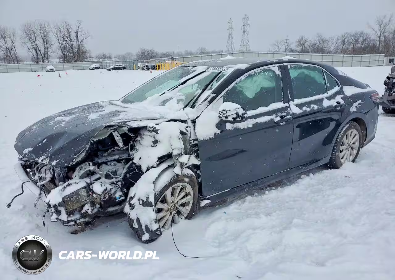Główne zdjęcie 2024 Toyota Camry Le