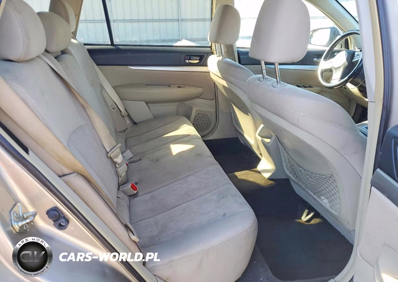2014 Subaru Outback 2.5I Premium VIN:4S4BRBCC8E3227325 - 11