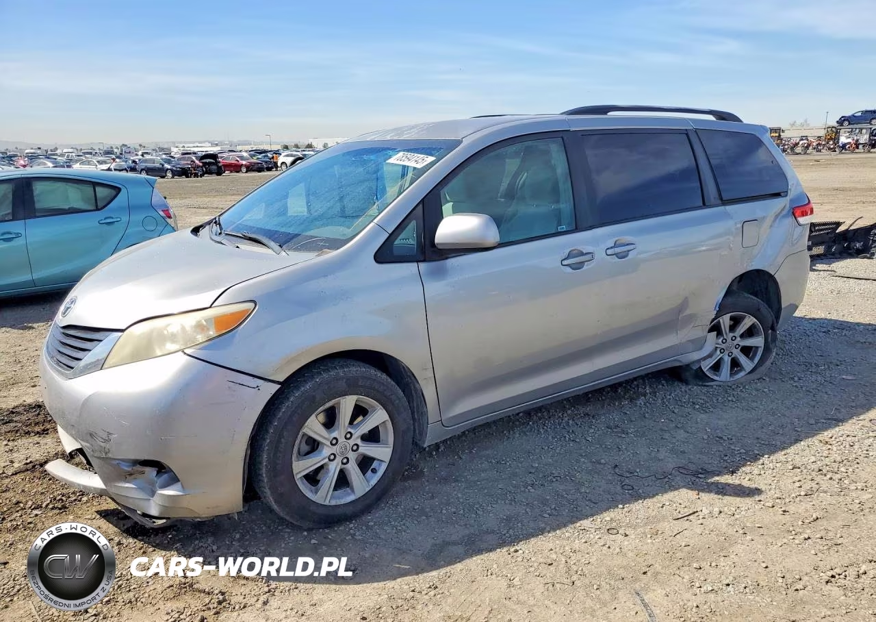 2012 Toyota Sienna Le