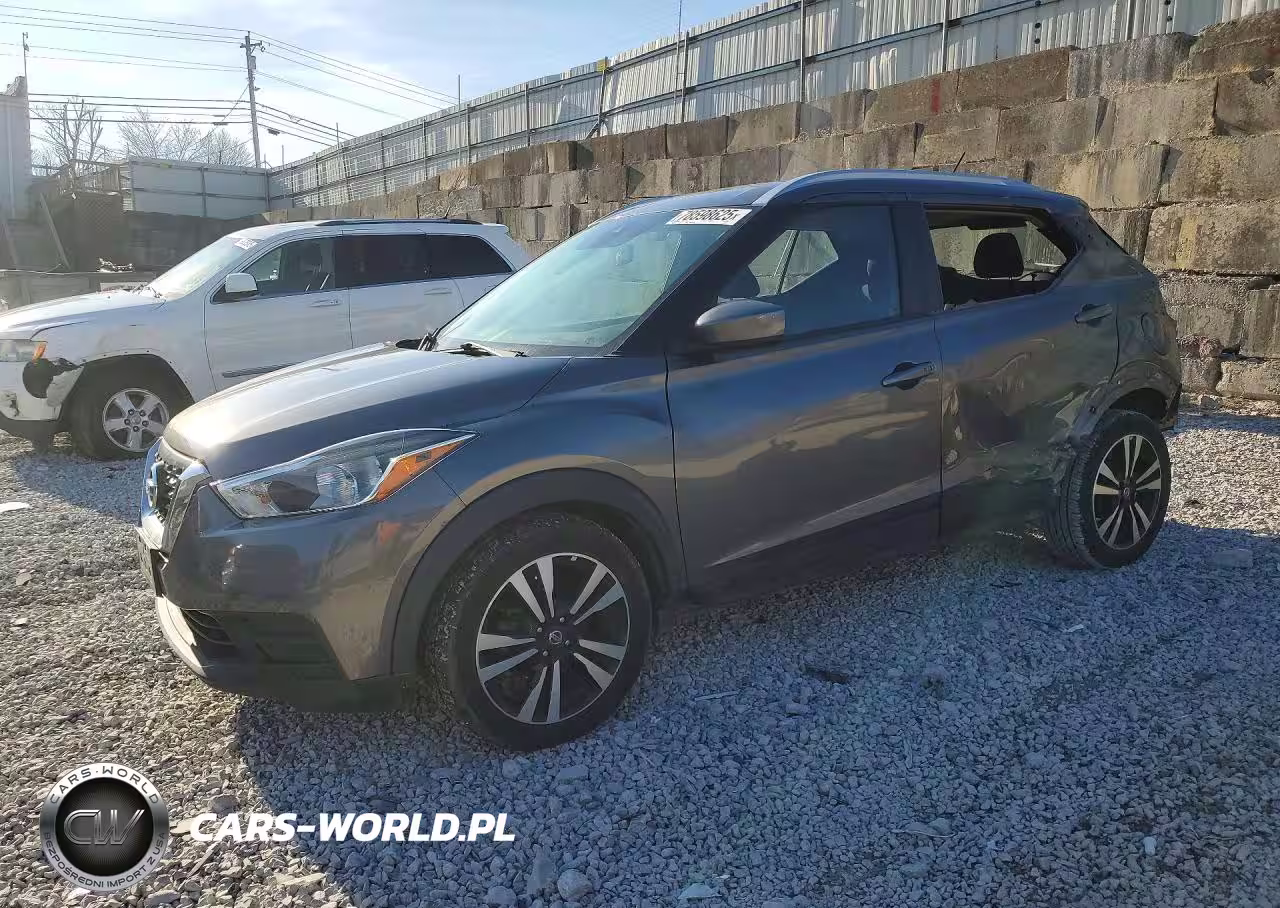 2020 Nissan Kicks Sv