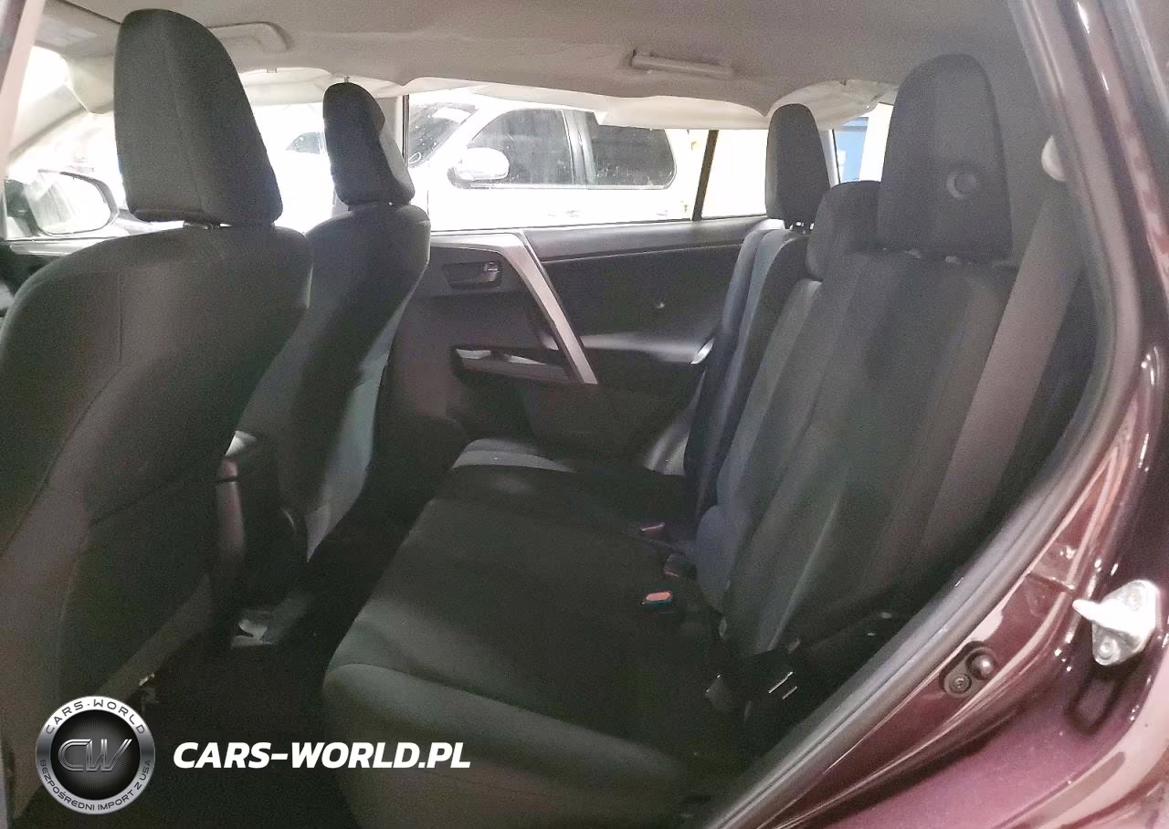 2018 Toyota Rav4 Le VIN:2T3BFREV3JW765328 - 11