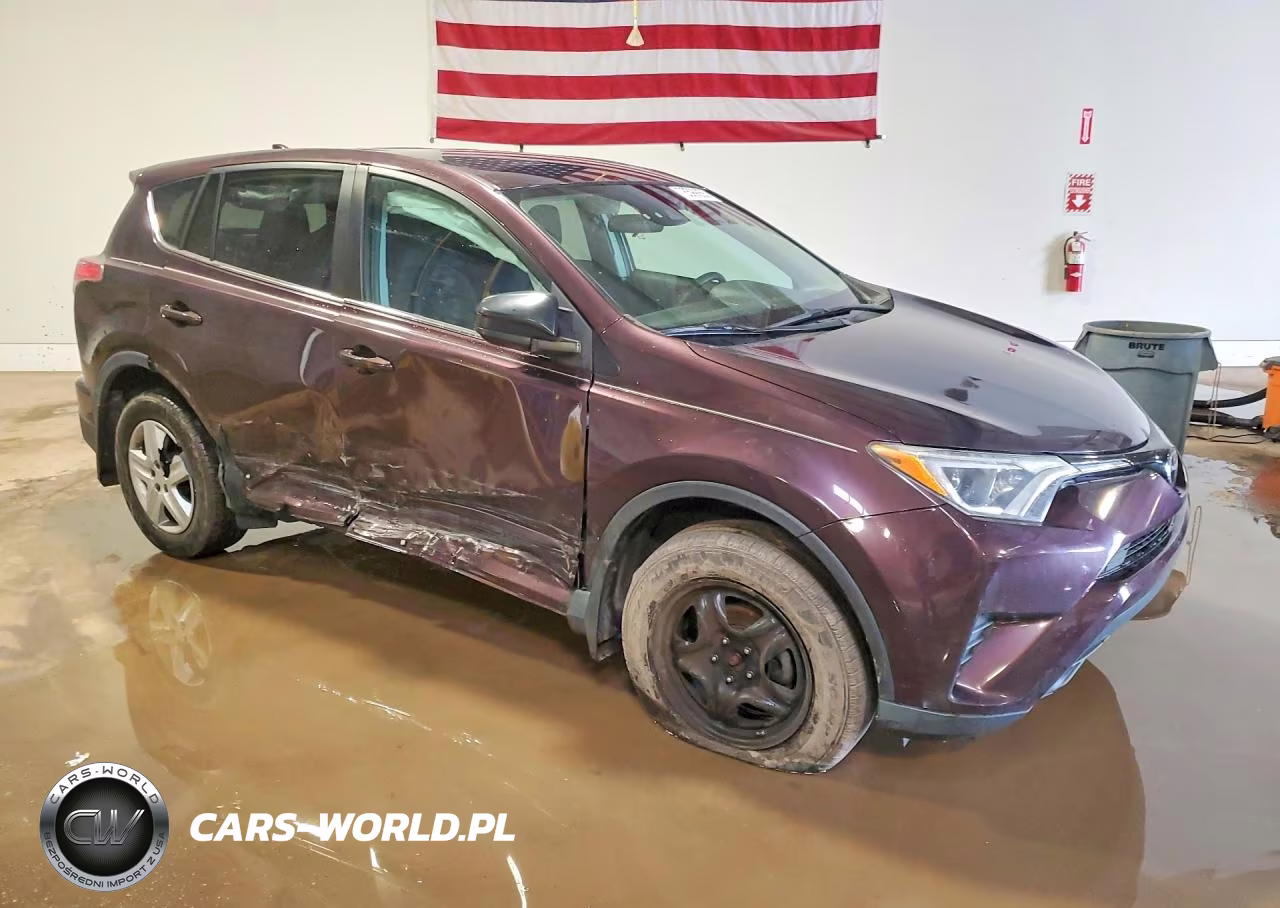2018 Toyota Rav4 Le VIN:2T3BFREV3JW765328 - 4