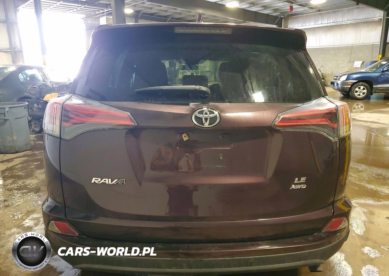 2018 Toyota Rav4 Le VIN:2T3BFREV3JW765328 - 6