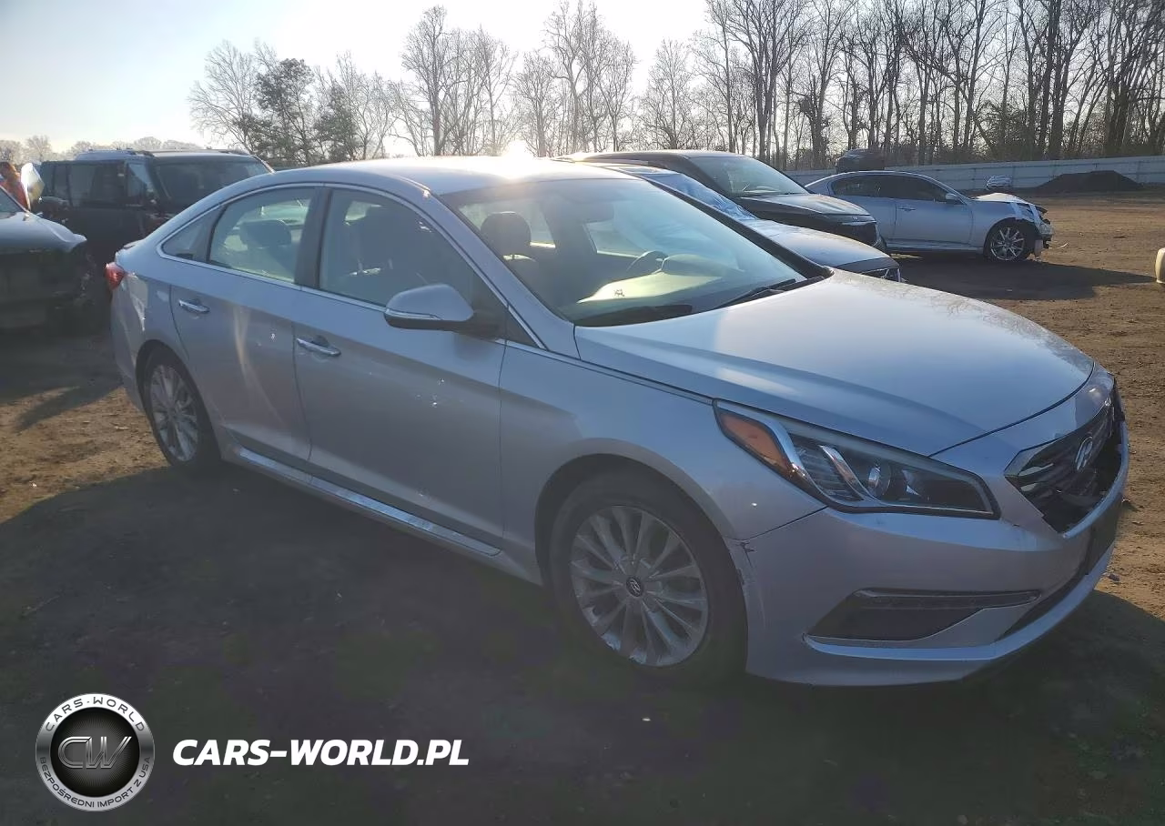 2015 Hyundai Sonata Sport VIN:5NPE34AF0FH052845 - 4