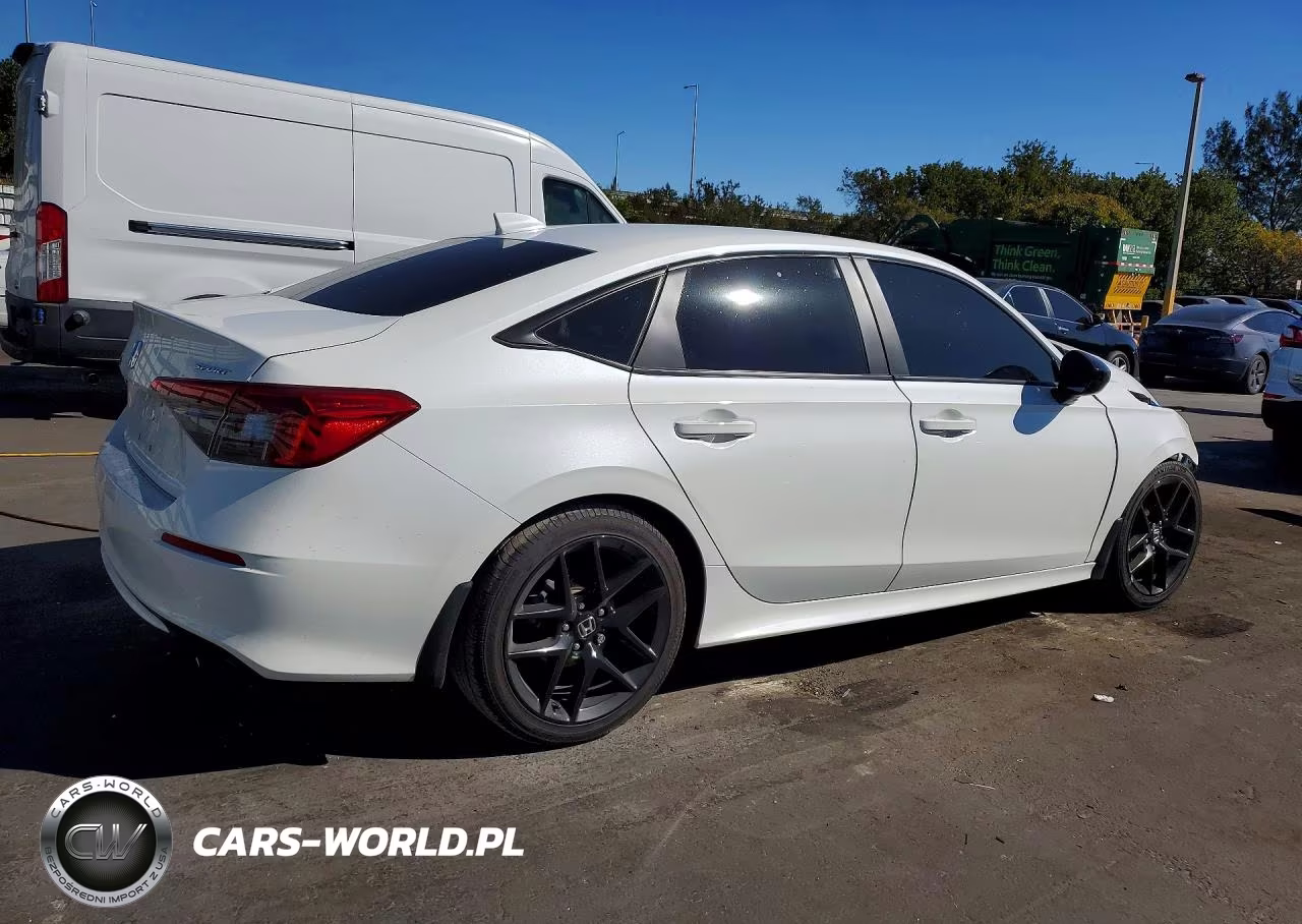 2022 Honda Civic Sport VIN:2HGFE2F51NH610987 - 3