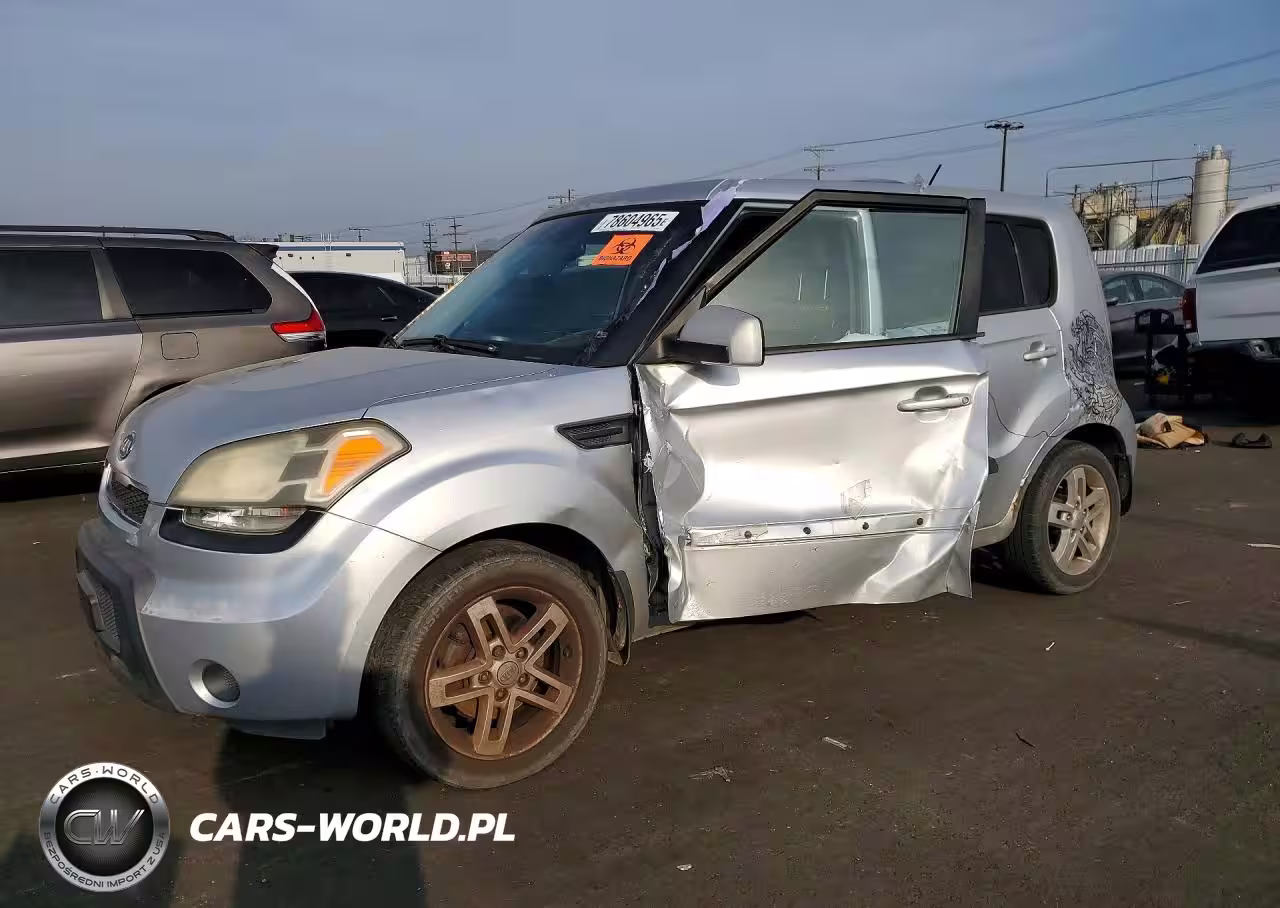 2011 Kia Soul +