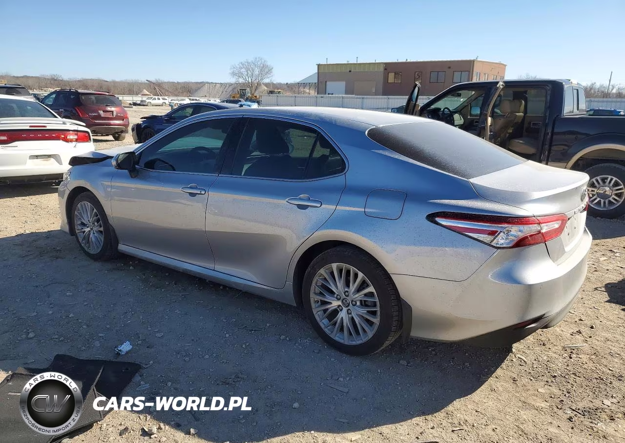 2018 Toyota Camry L VIN:4T1B11HK5JU153996 - 2