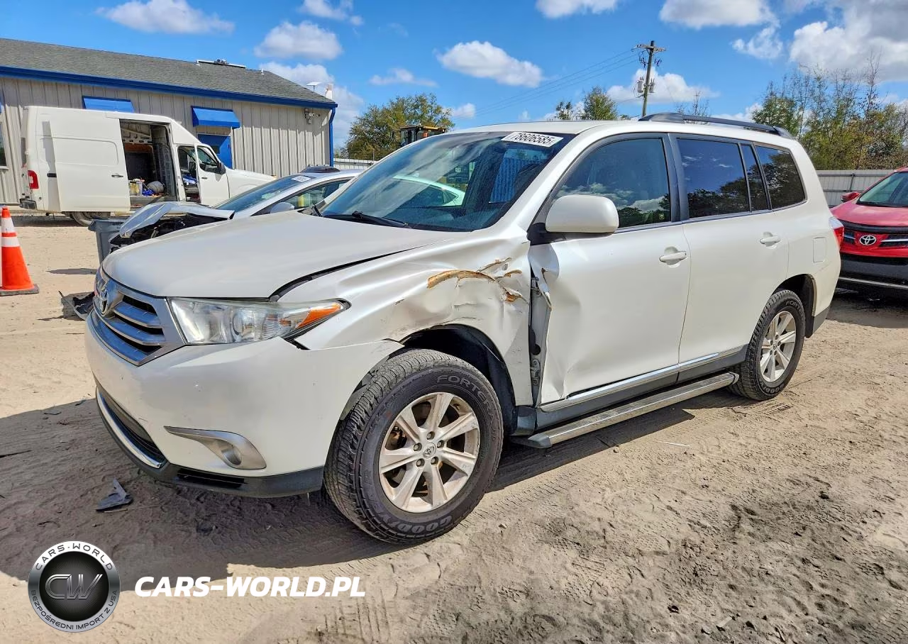 2013 Toyota Highlander Se