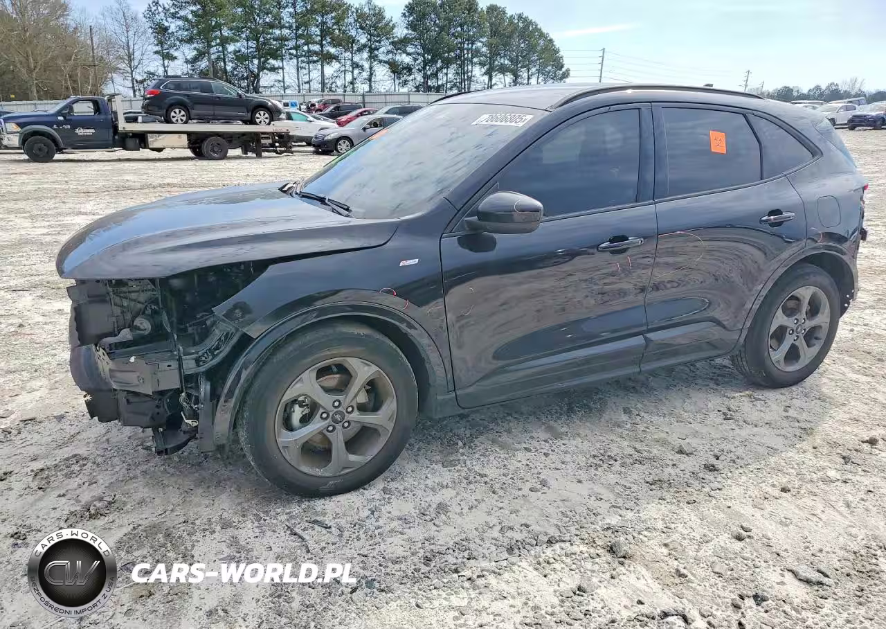 2023 Ford Escape St Line