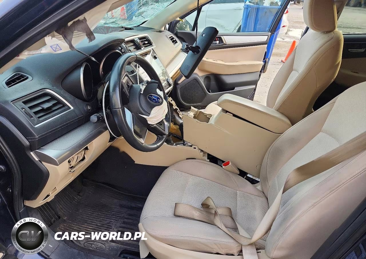 2018 Subaru Outback 2.5I Premium VIN:4S4BSACC0J3336015 - 7
