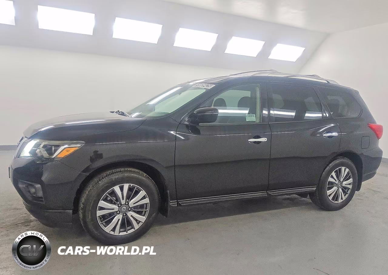 2020 Nissan Pathfinder S